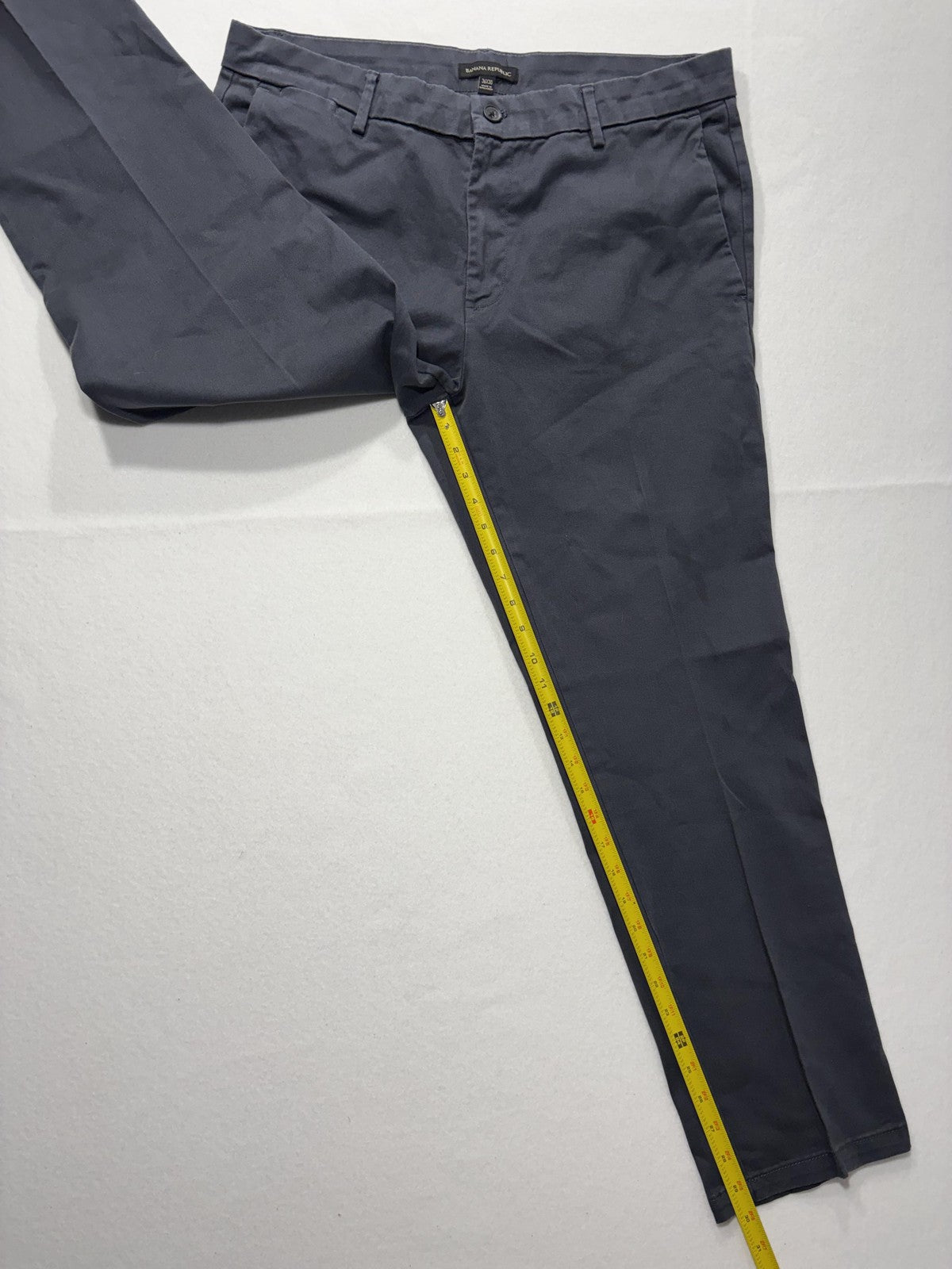 Banana Republic Chino Pants Mens 36x30 Gray Straight Leg Cotton Casual Work