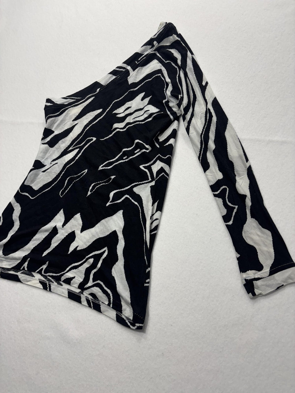 Armani Exchange Shirt Womens XS Black One Shoulder Long Sleeve Zebra Print Top