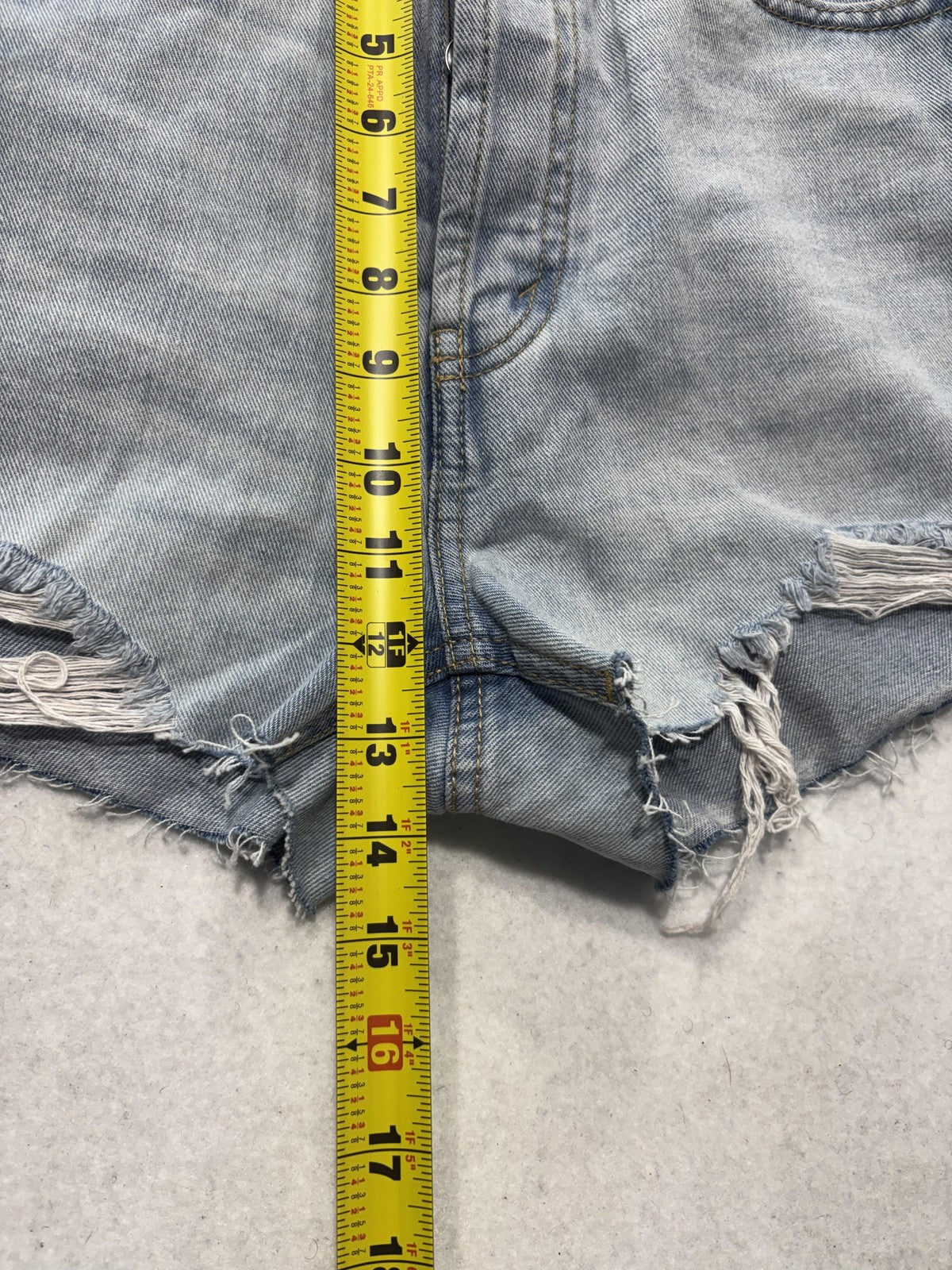Wild Fable Shorts Womens 8 Blue Highest Rise Cutoff Denim Distressed Raw Hem