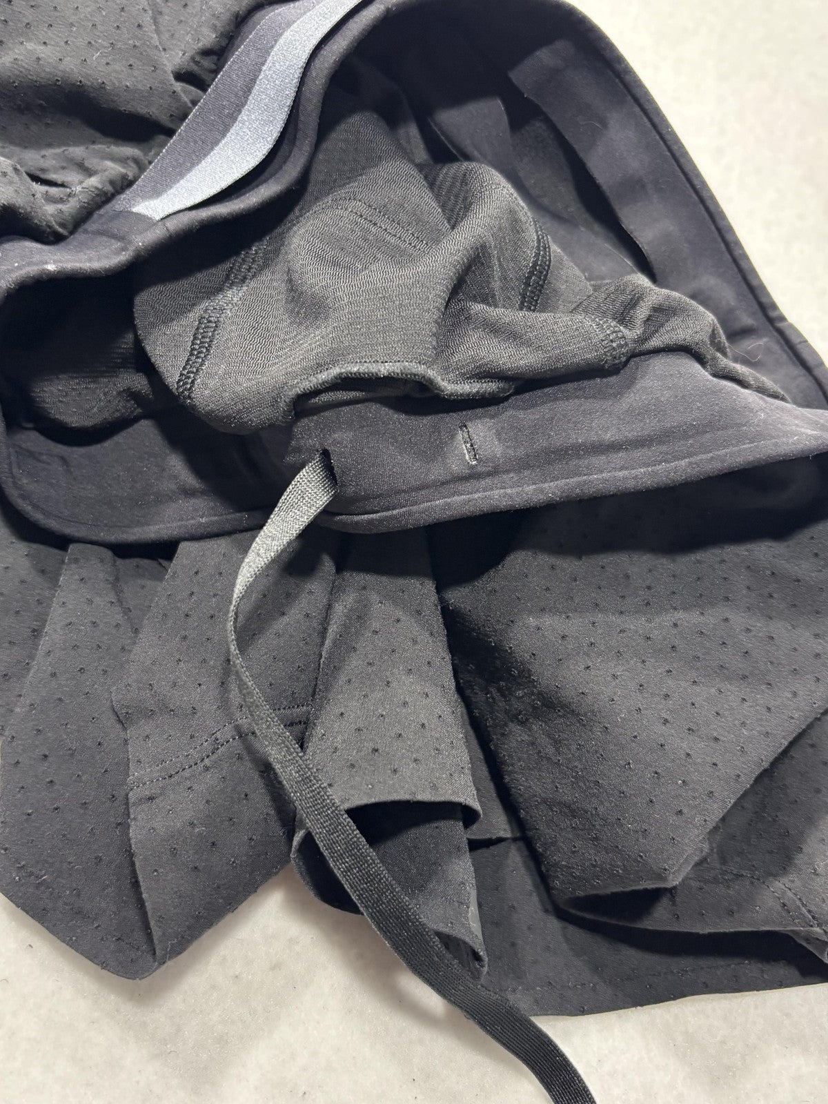 Lululemon Shorts Mens Small Black 7" Inseam Running Lightweight Lined Athletic