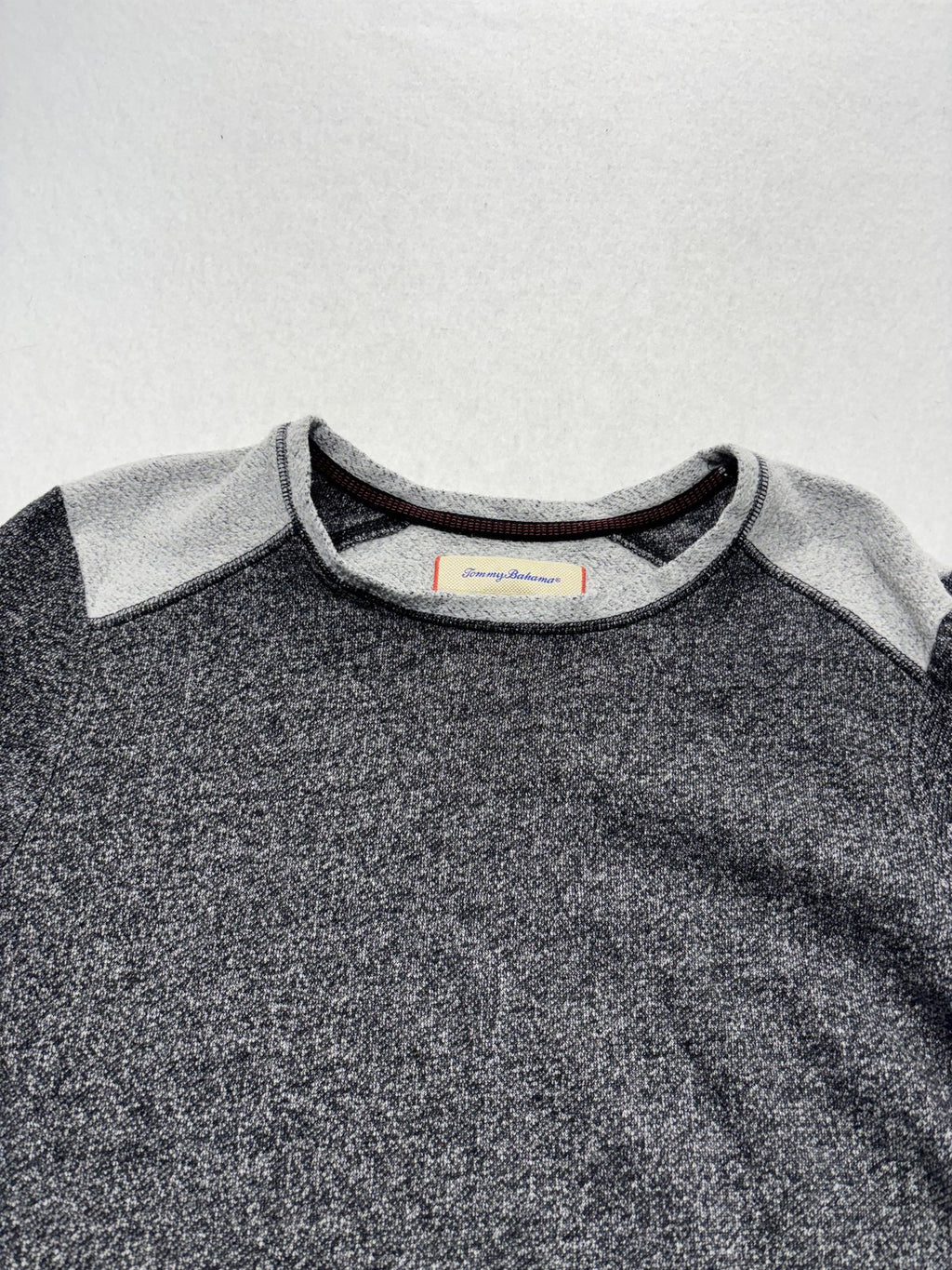 Tommy Bahama Sweater Mens Small Gray Knit Crew Neck Long Sleeve Pullover Casual