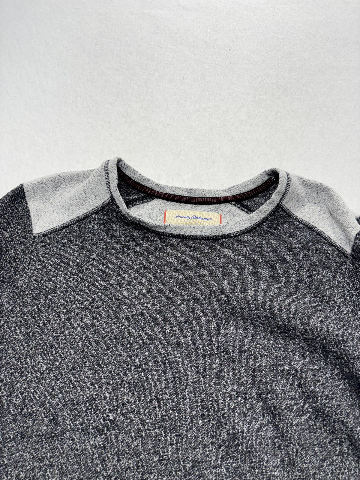 Tommy Bahama Sweater Mens Small Gray Knit Crew Neck Long Sleeve Pullover Casual