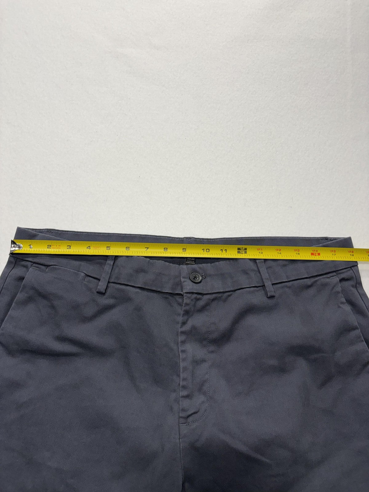 Banana Republic Chino Pants Mens 36x30 Gray Straight Leg Cotton Casual Work