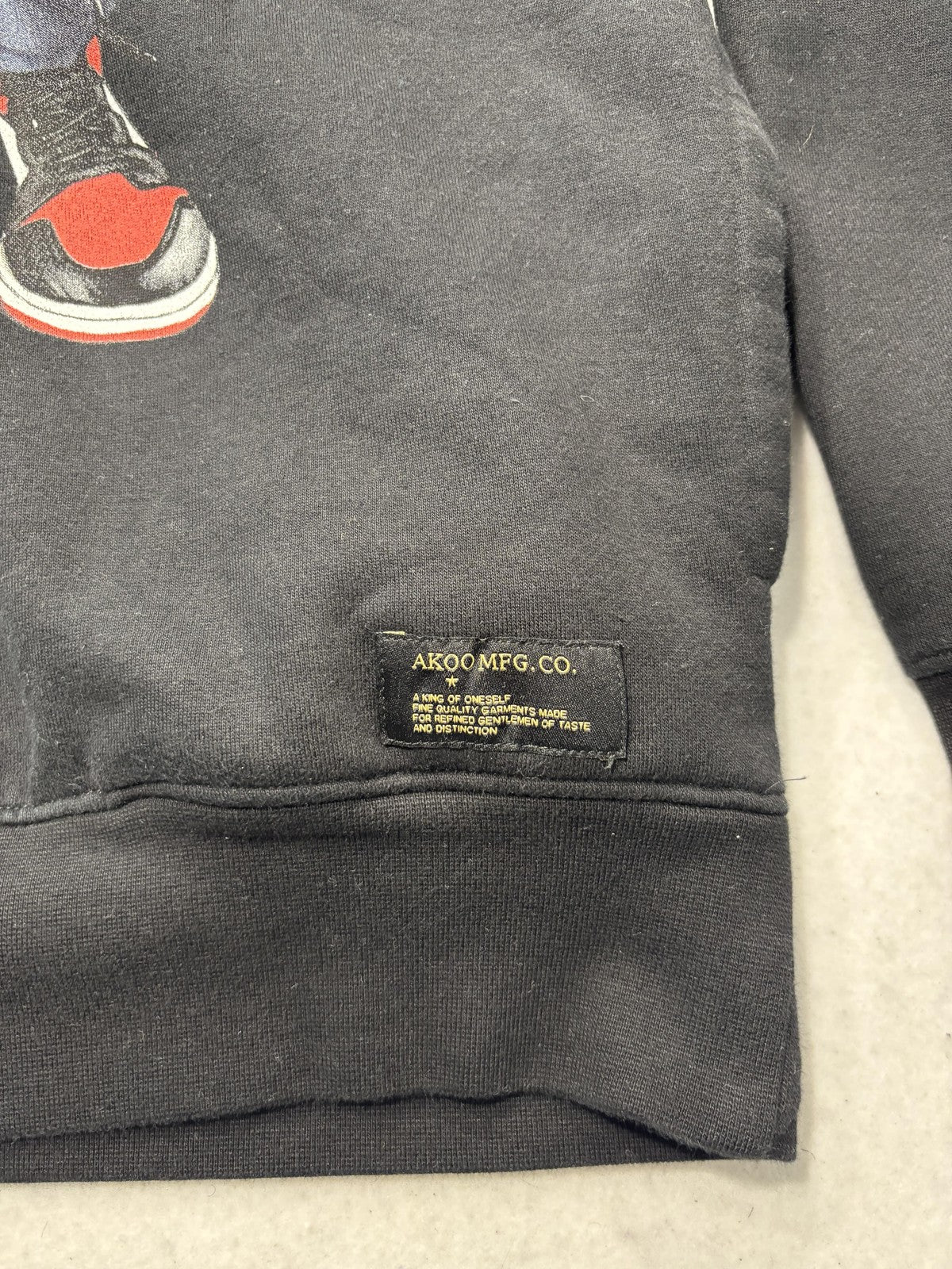 AKOO Hoodie Mens Large Black Fleece Pullover Praying Boy Dog Graphic Streetwear