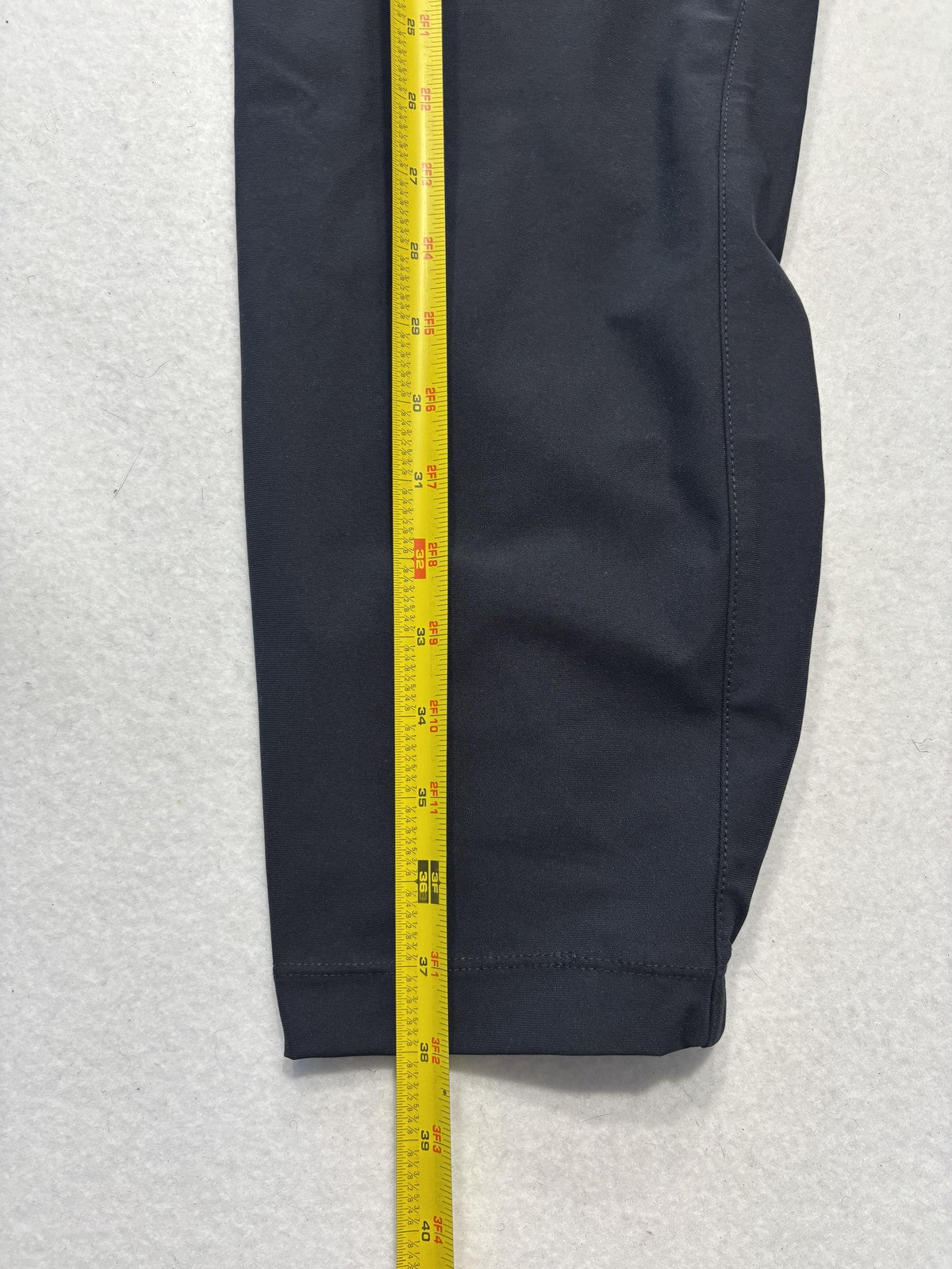 Cuts AO Jogger Pants Mens Large Black Elastic Waist Slim Tapered Stretch Casual