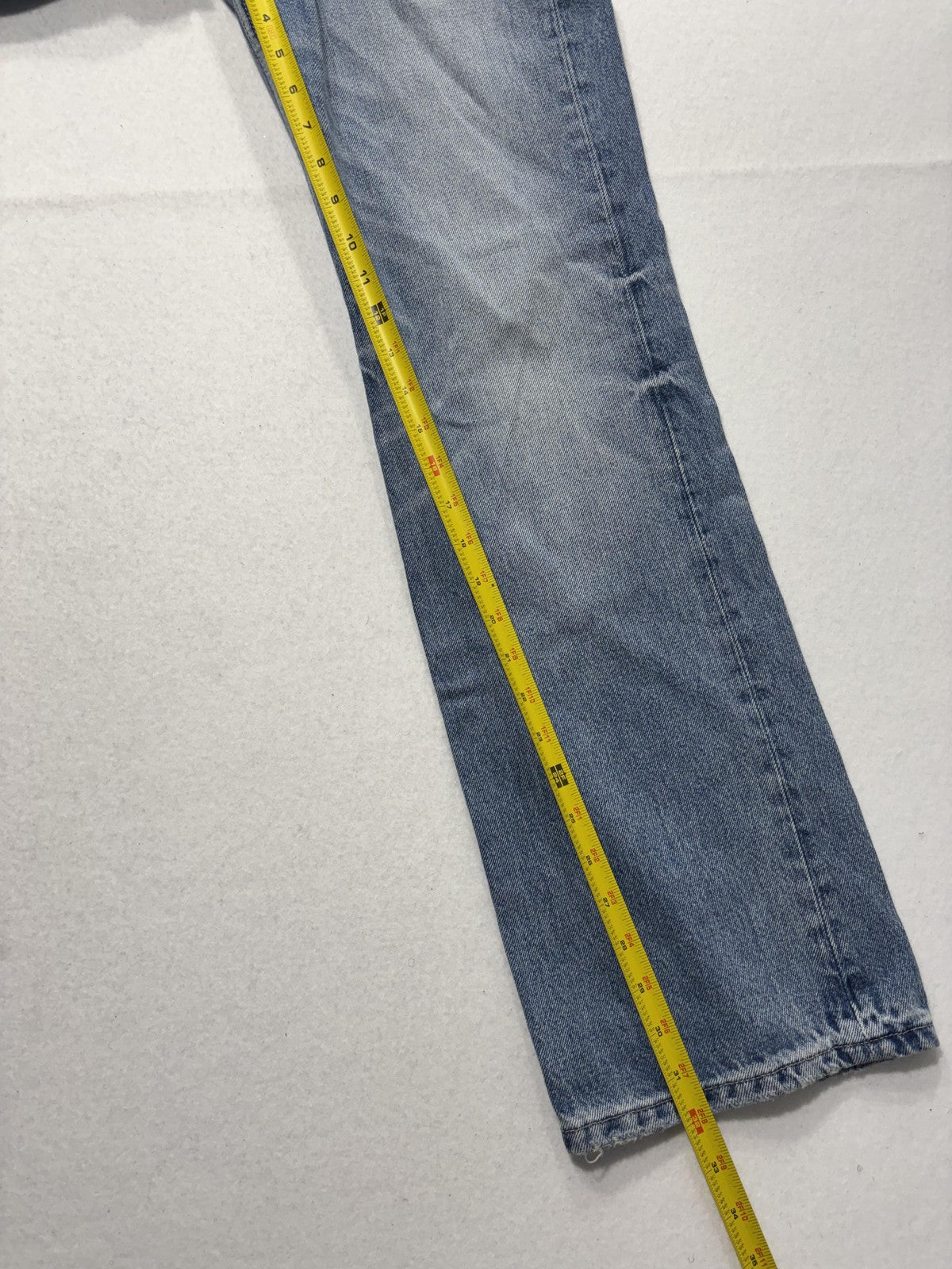 Zara Jeans Womens 2 Blue Medium Wash Straight Leg Mid Rise 24x30.5 Distressed