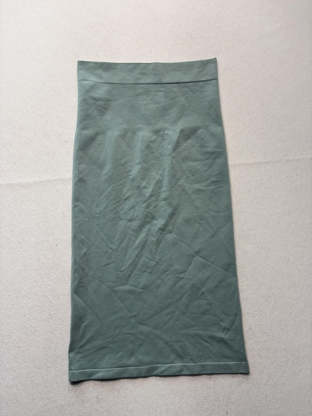 Yitty Shaping Skirt Womens Medium Green Smooth As Hell Slimming Shapewear