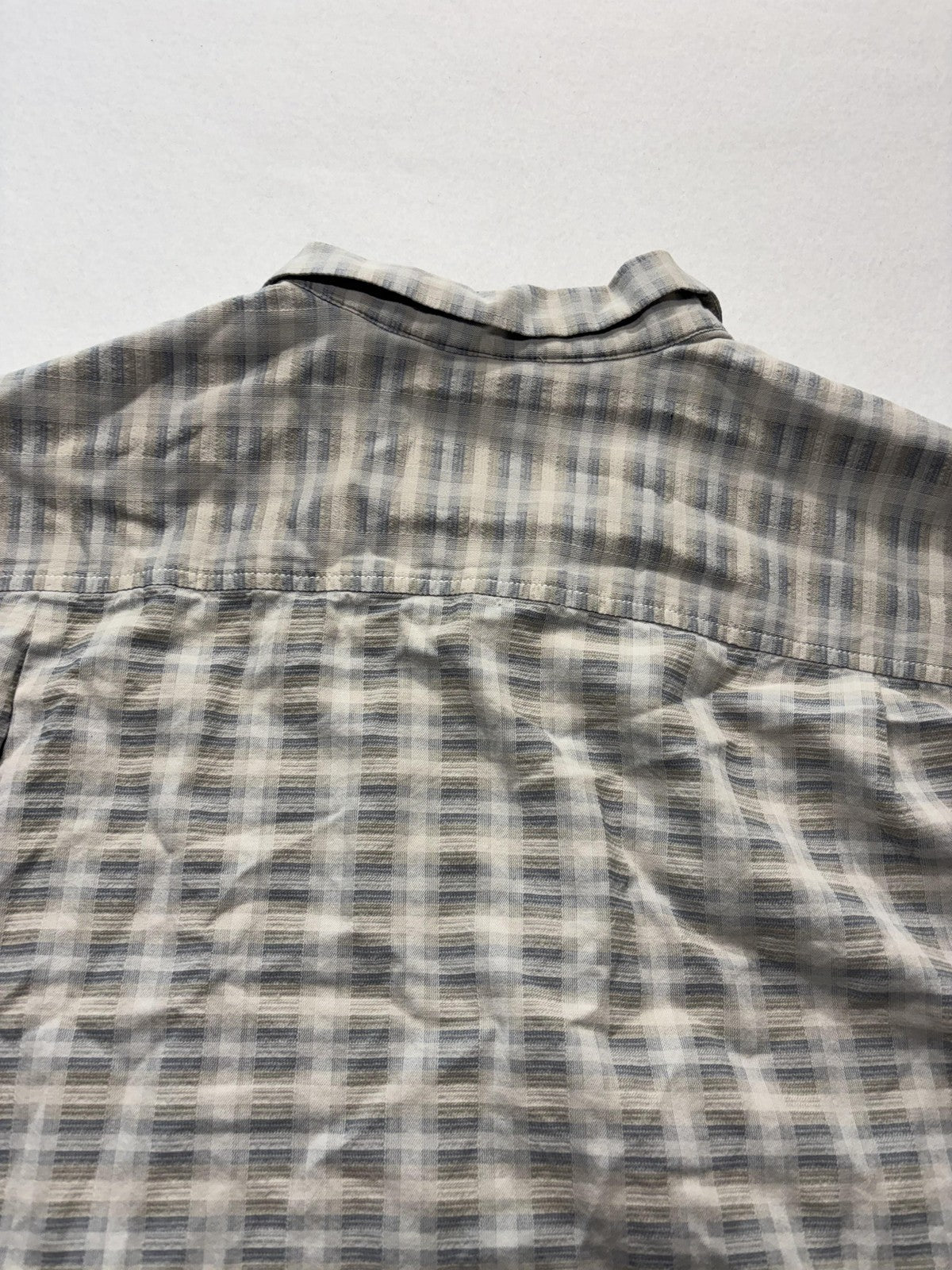 Tommy Bahama Shirt Mens Medium Gray Plaid Silk Cotton Short Sleeve Button Up
