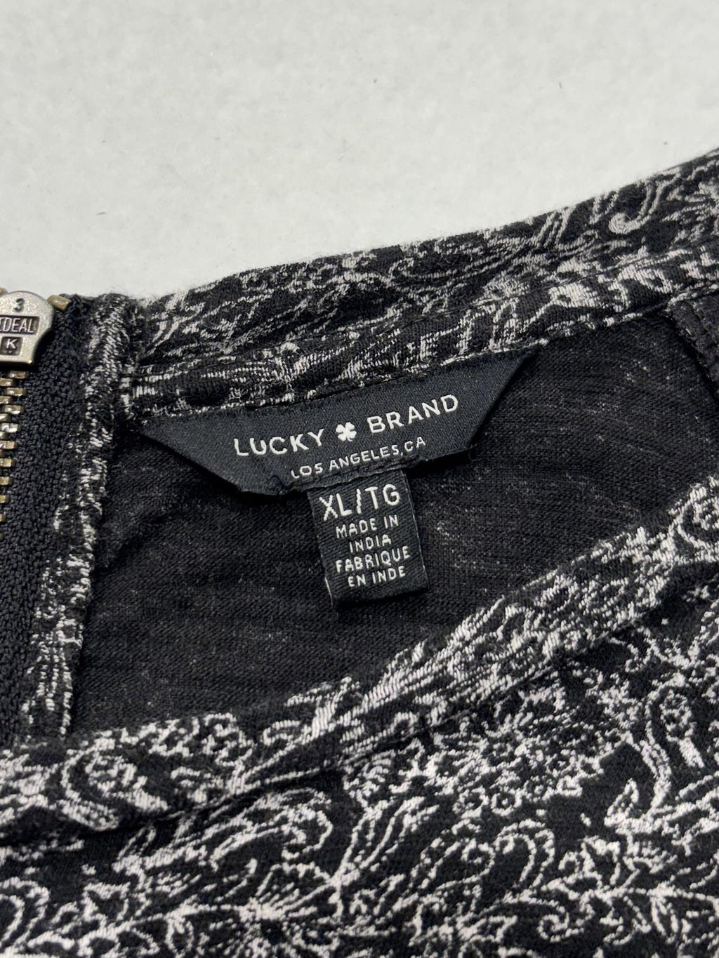 Lucky Brand Blouse Womens XL Black Floral Raglan Short Sleeve Zip Back Knit Top