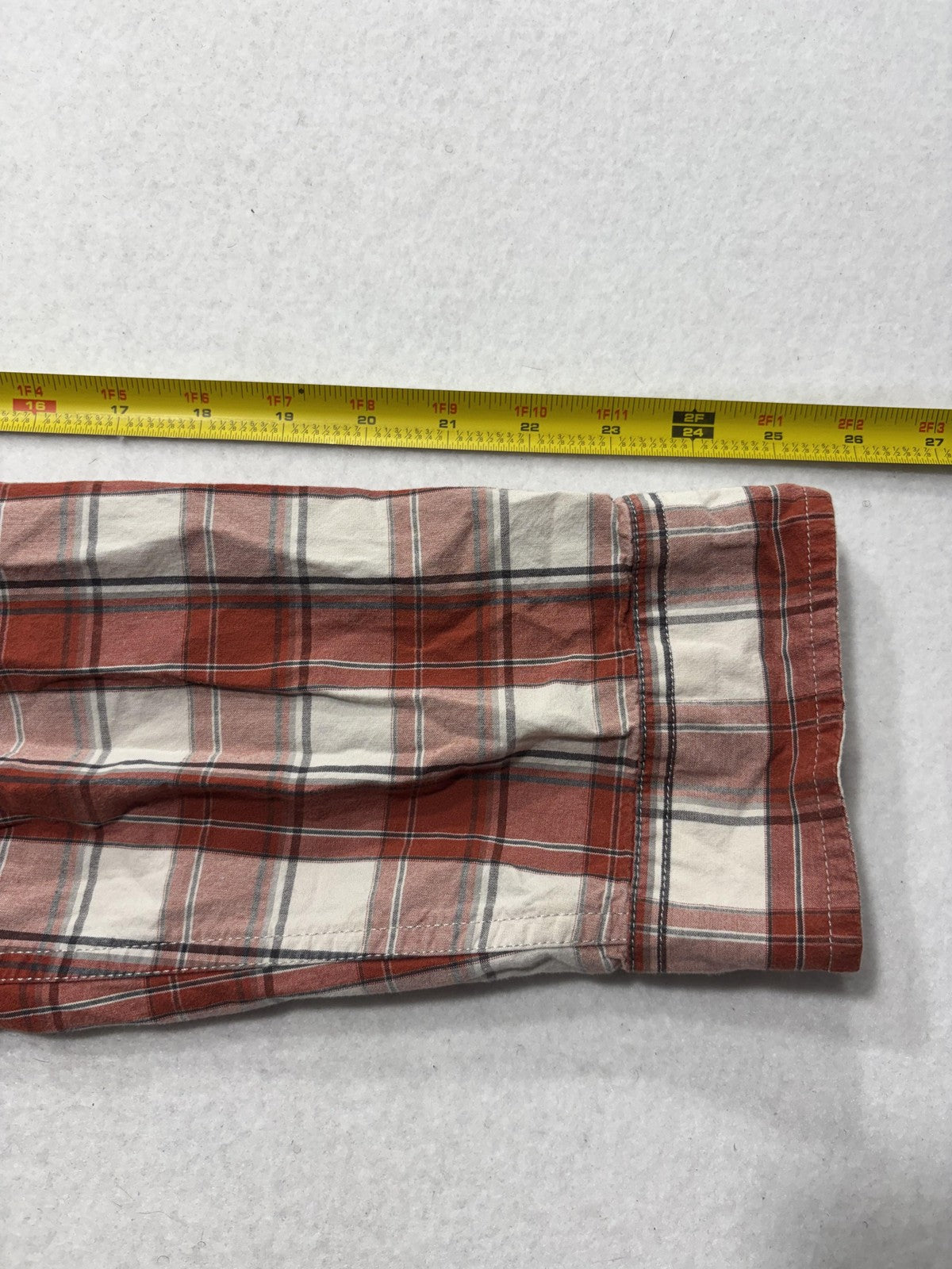 Carhartt Shirt Mens 2XL Red Plaid Long Sleeve Button Up Relaxed Fit Workwear