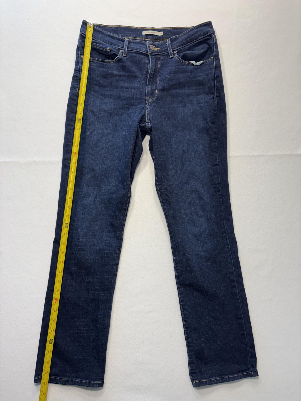 Levi's Classic Straight Jeans Womens 10 Blue Dark Wash Mid Rise Stretch 32x30