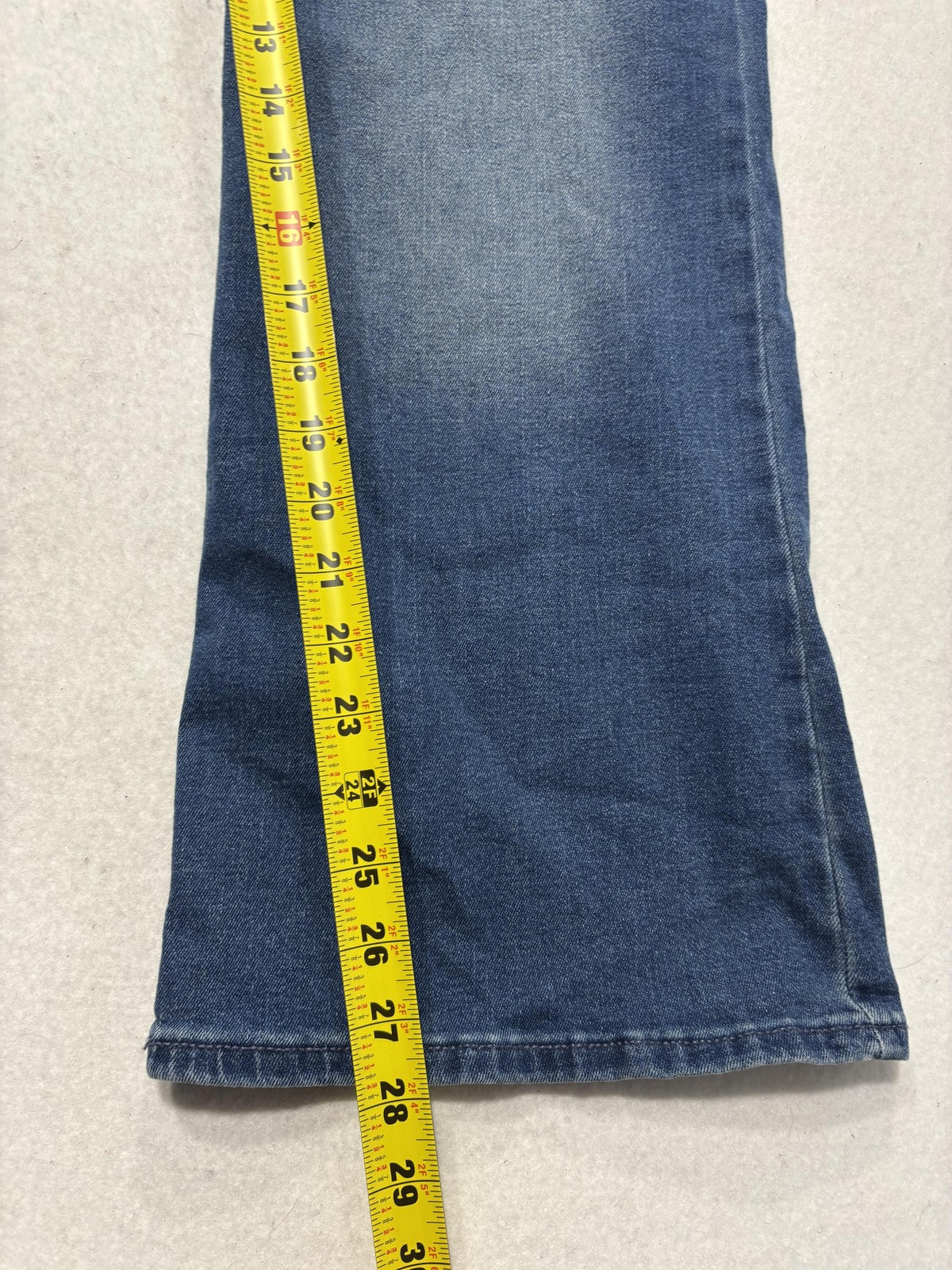 Old Navy Wow Flare Jeans Womens 20 Short Medium Wash High Rise Stretch 36x29