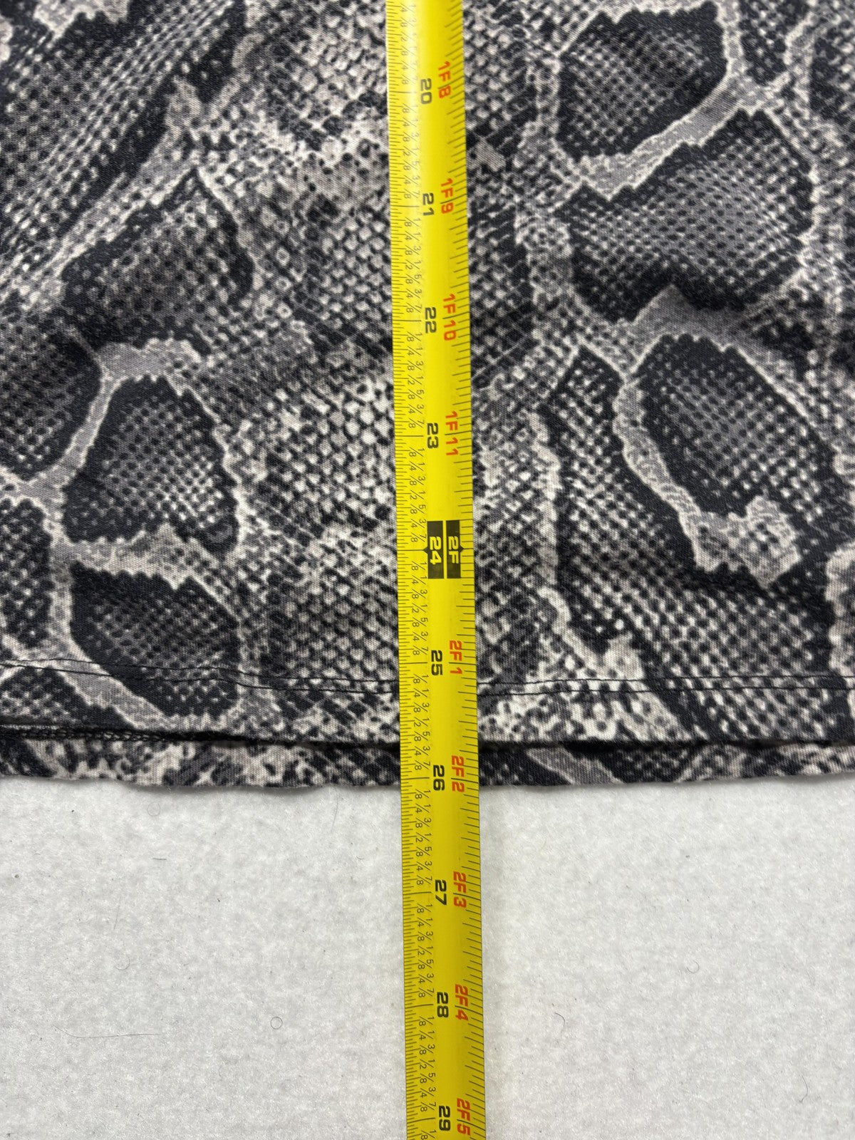 Michael Kors Shirt Womens 3X Gray Snake Print MK Logo Crew Neck Short Sleeve Tee