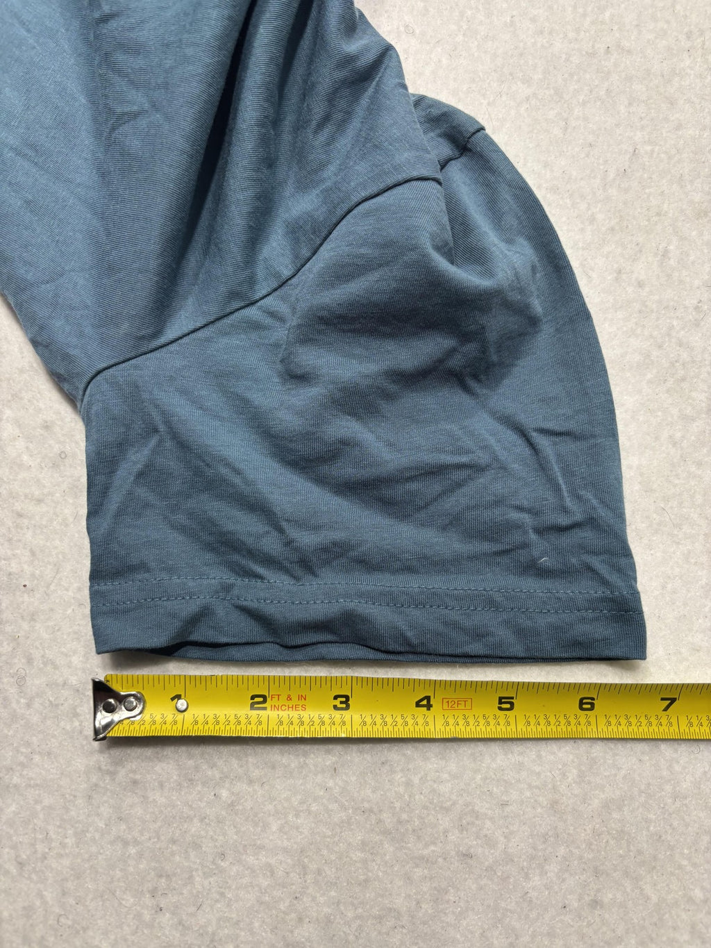 H&M Essentials Shirt Mens Small Blue No 7 Regular Fit Crew Neck Cotton Tee