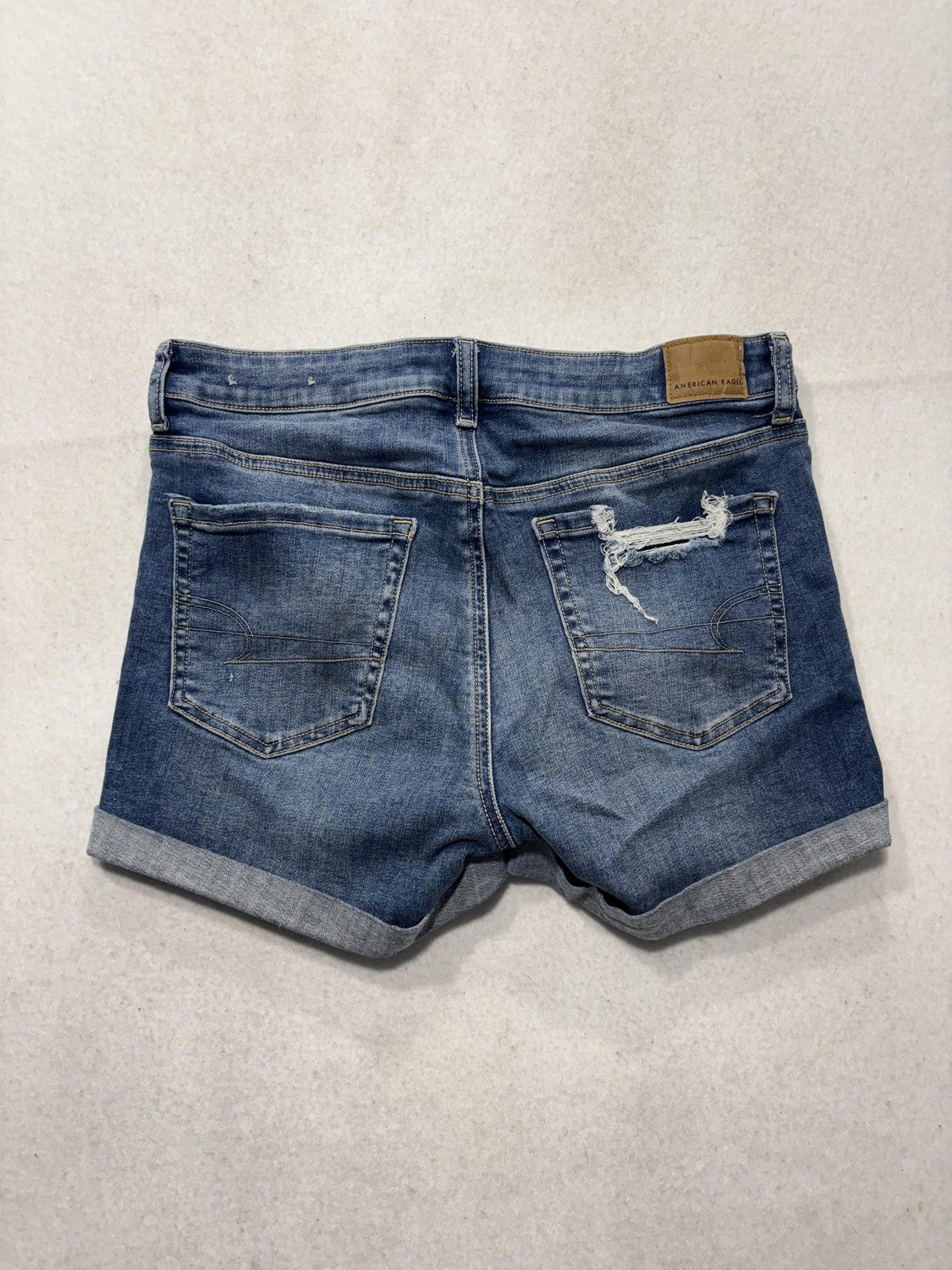 American Eagle Outfitters Shorts Womens 8 Blue Denim 4" Inseam Cuffed Stretch