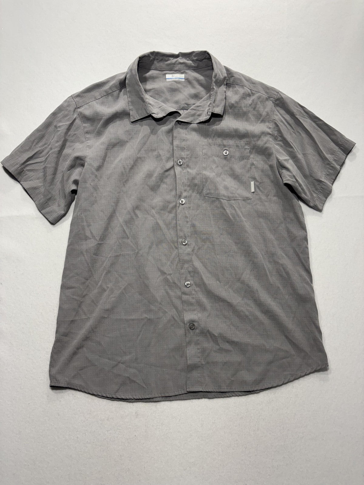 Columbia Shirt Mens XL Gray Check Short Sleeve Button Up Lightweight Casual