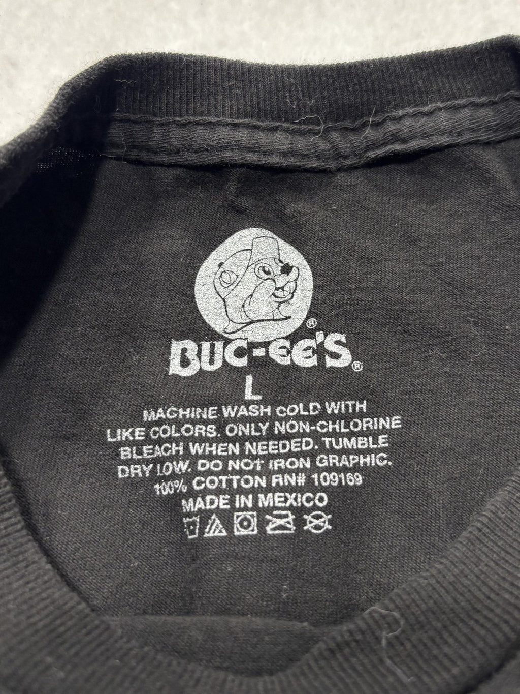 Buc-ee's Shirt Mens Large Black Out Of This World Space Graphic Long Sleeve Tee