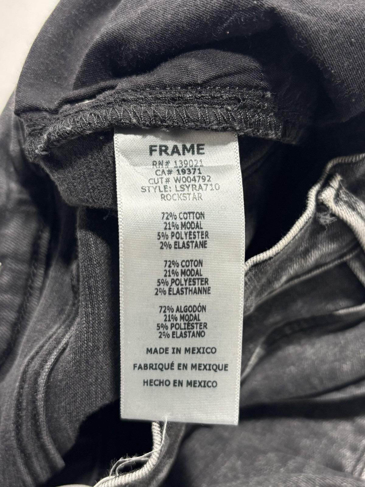 FRAME Le Sylvie Slender Straight Jeans Womens 26 Gray Charcoal Wash Raw Hem