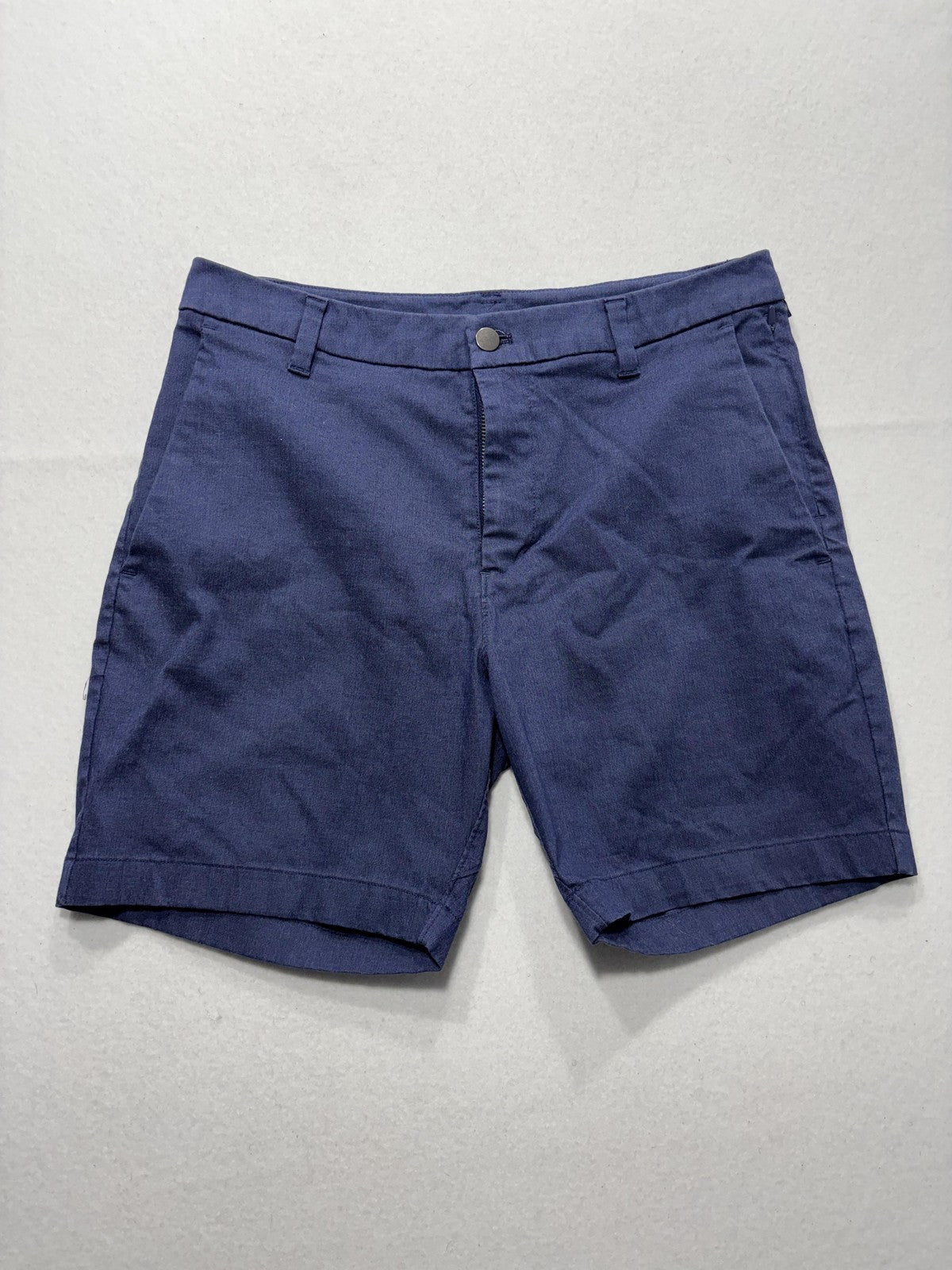 Lululemon Chino Shorts Mens 34 Blue 9" Inseam Stretch Casual Travel Outdoor