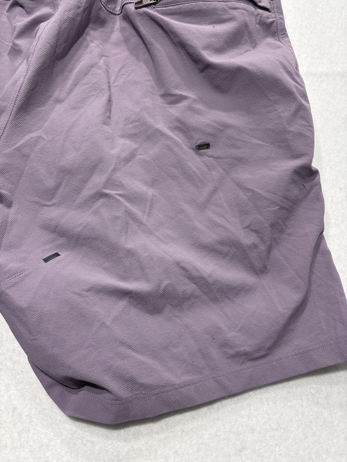 Lululemon Shorts Mens Large Purple 7" Inseam Running Quick Dry Athletic Training