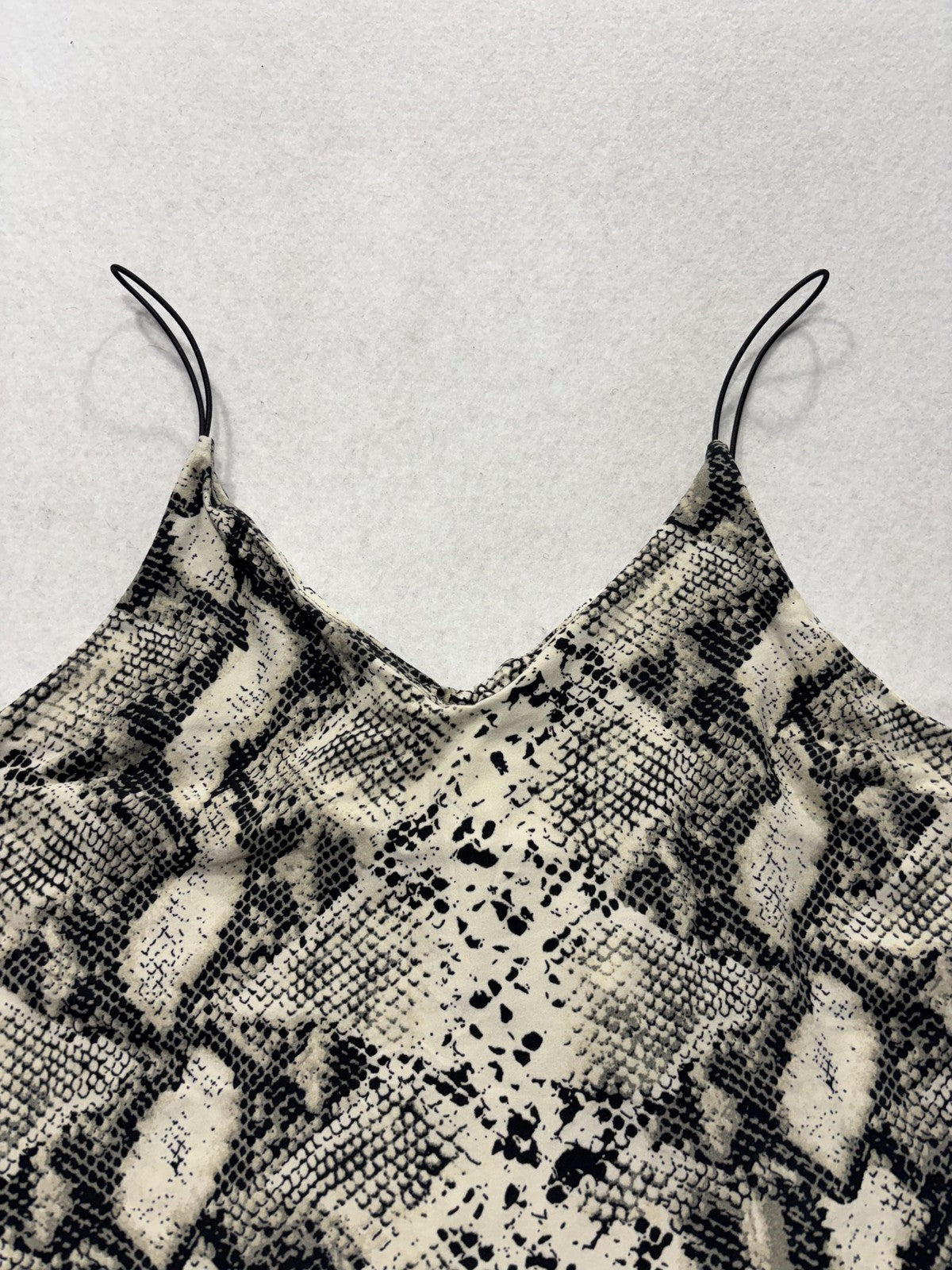Vibe Sportswear Tank Top Womens Large Beige Snake Print V Neck Cami JKT 6235