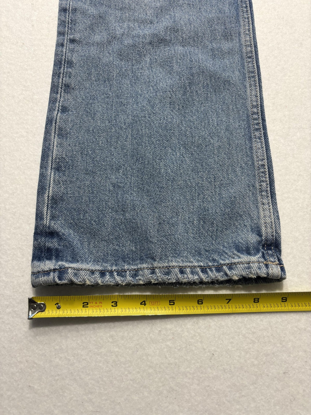 Zara Jeans Womens 2 Blue Medium Wash Straight Leg Mid Rise 24x30.5 Distressed