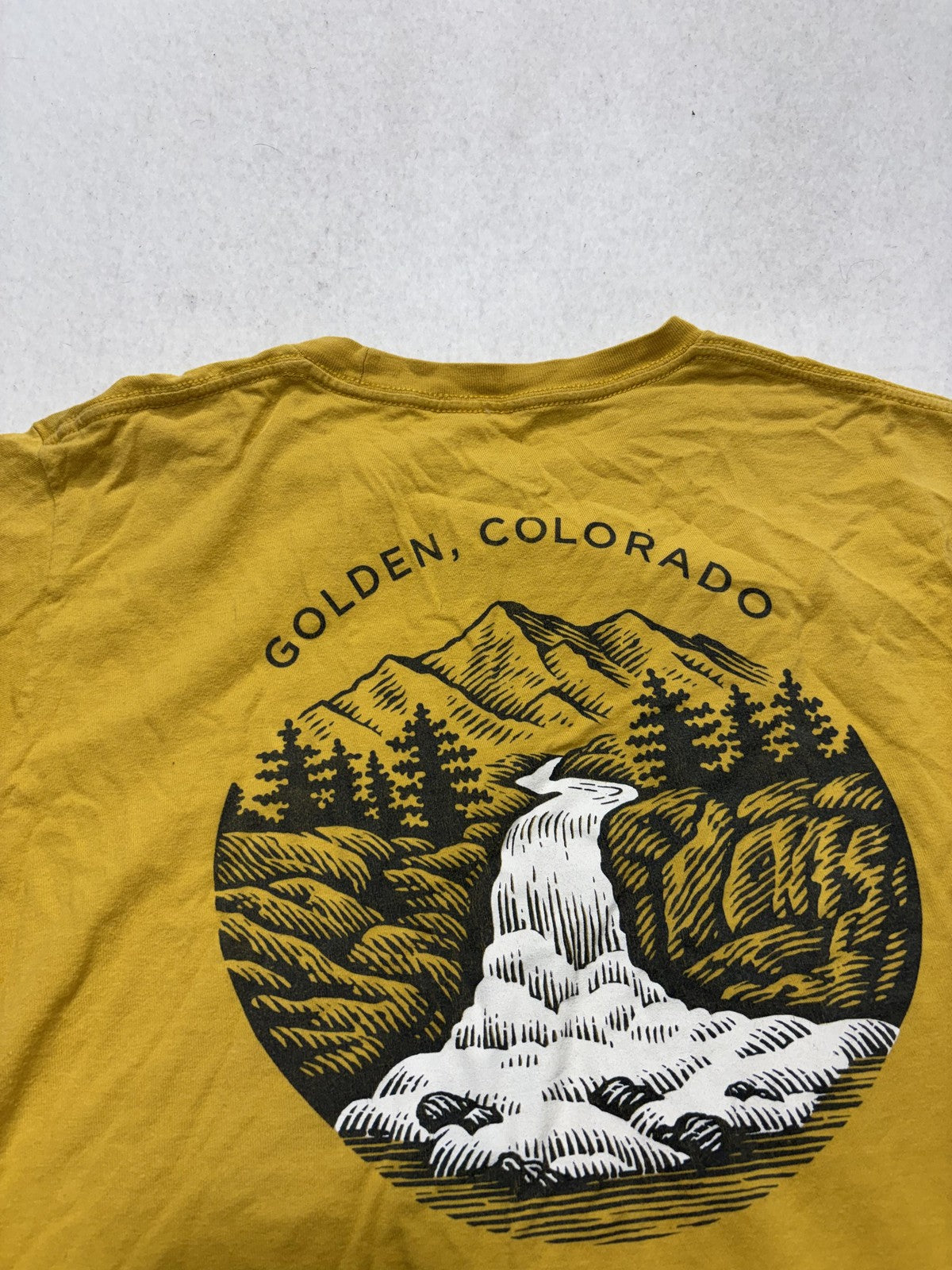 Tee Luv Shirt Mens Medium Yellow Coors Banquet Beer Golden Colorado Graphic Tee