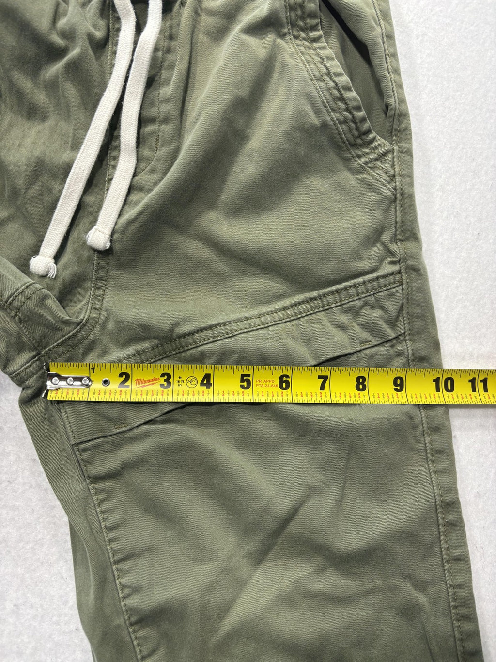 Arizona Jean Co Jogger Pants Mens Small Green Skinny Elastic Waist Cuffed Ankle