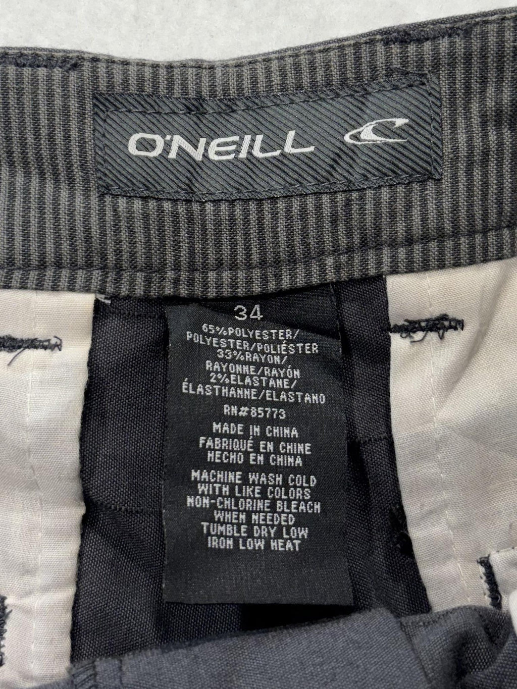 O'Neill Chino Shorts Mens 34 Gray 9" Inseam Striped Stretch Casual Travel