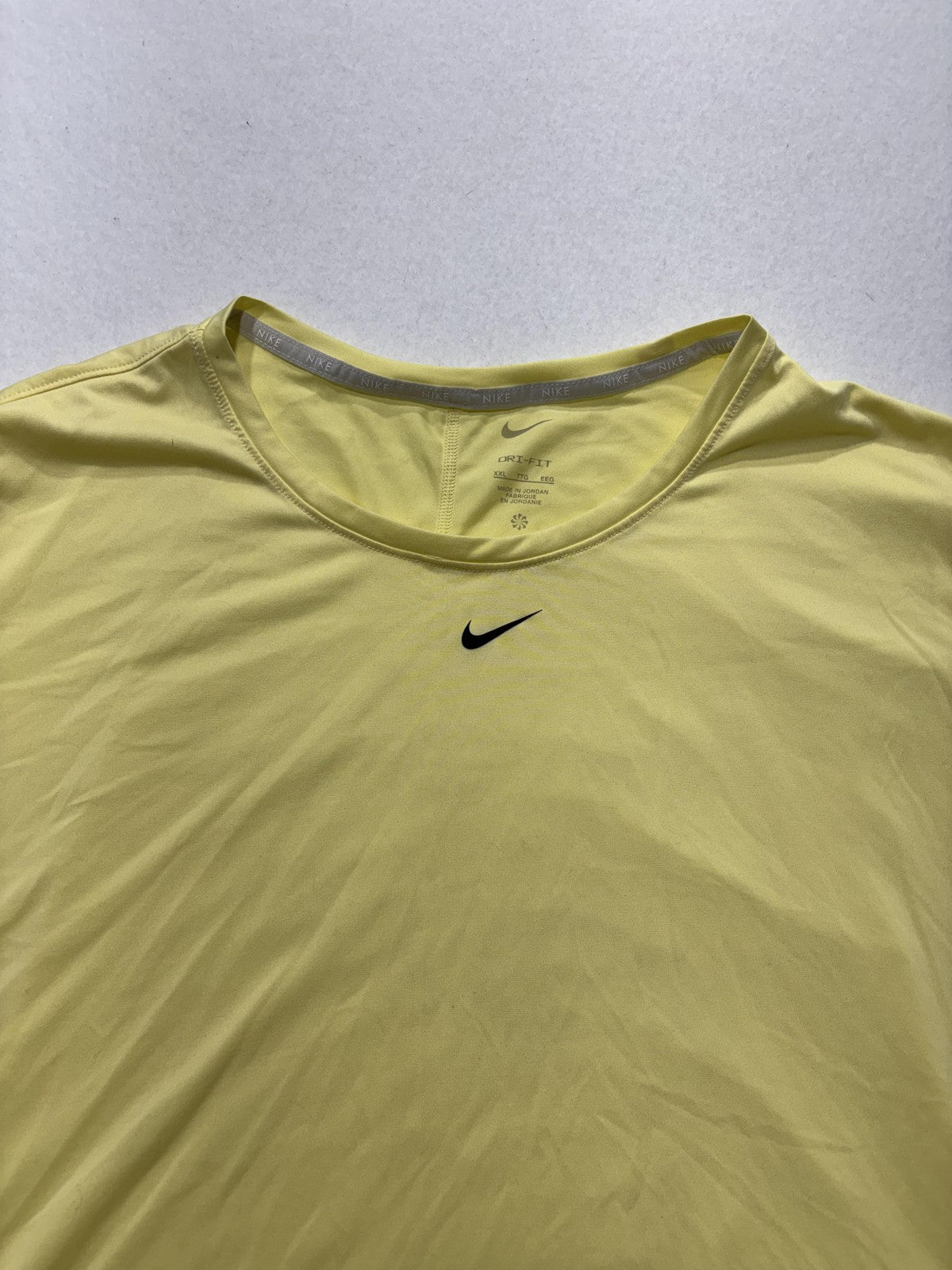 Nike Shirt Womens XXL Yellow Dri-FIT Crew Neck Short Sleeve Running Athletic Top