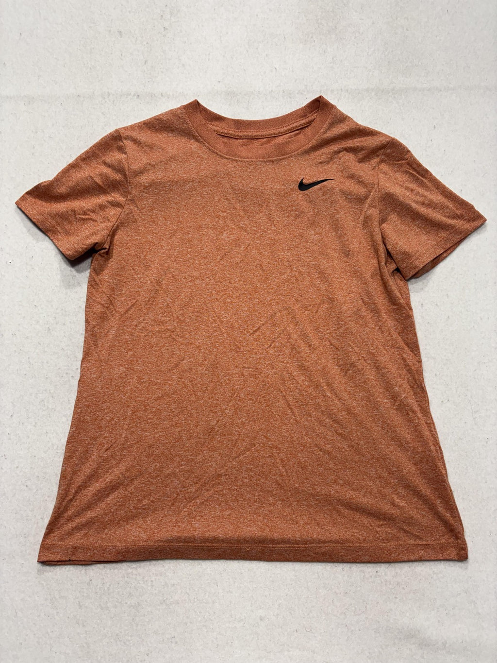 Nike Dri-FIT Shirt Mens Medium Orange The Nike Tee Short Sleeve Lightweight