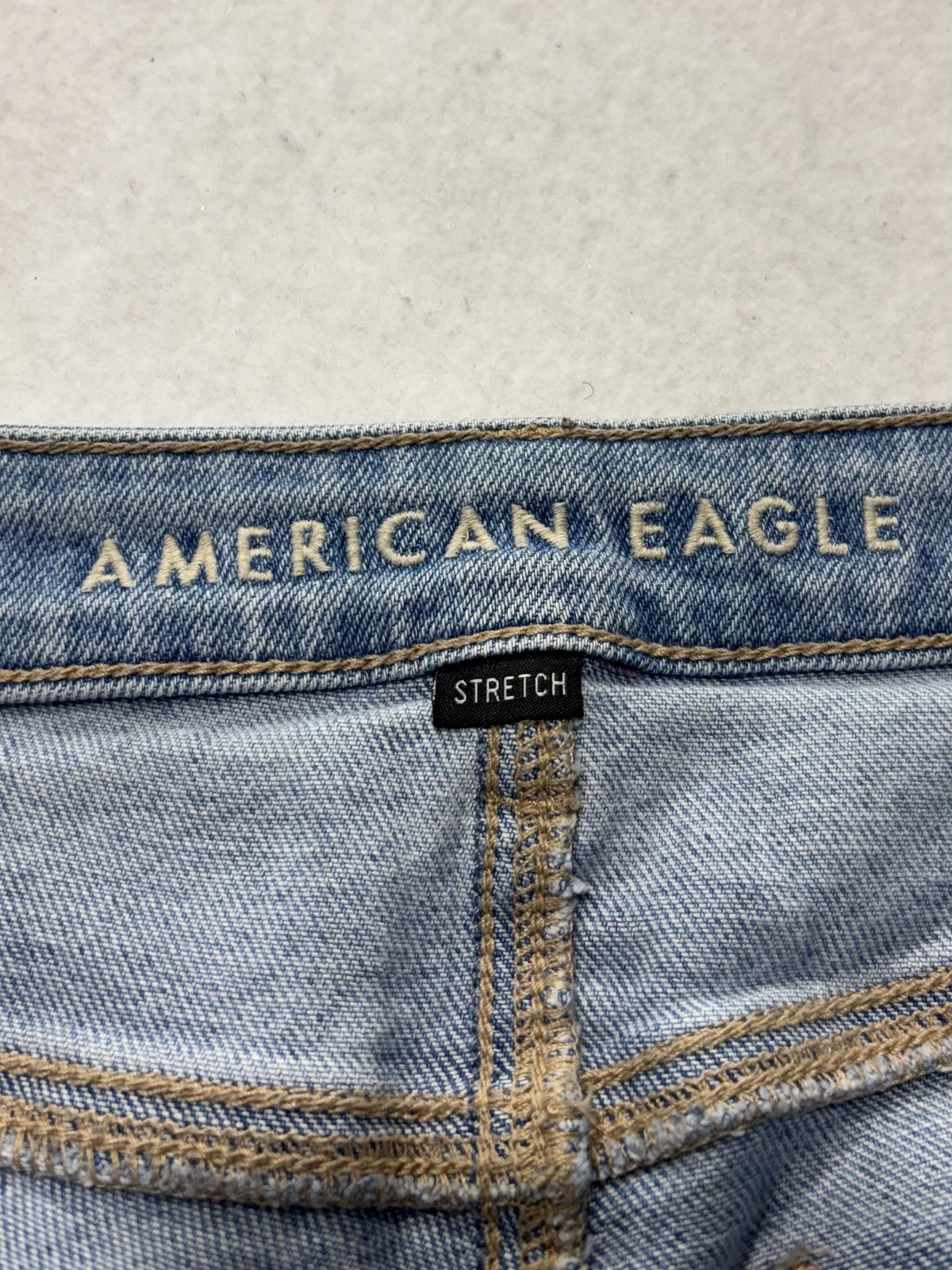 American Eagle Mom Straight Jeans Womens 6 Blue High Rise Distressed 28x28