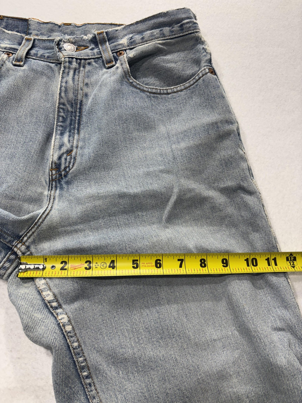 Levi's 560 Loose Fit Jeans Mens 32x32 Blue Light Wash Straight Distressed USA
