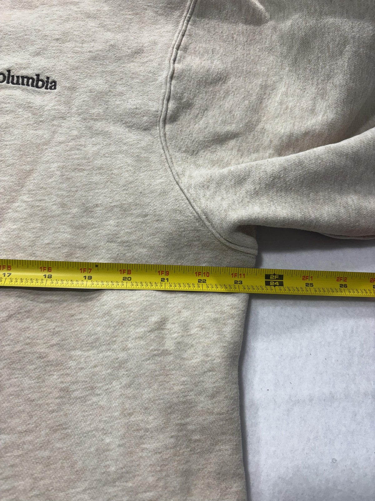 Columbia Sweatshirt Mens Large Beige Fleece Crew Neck Pullover Logo Outdoor