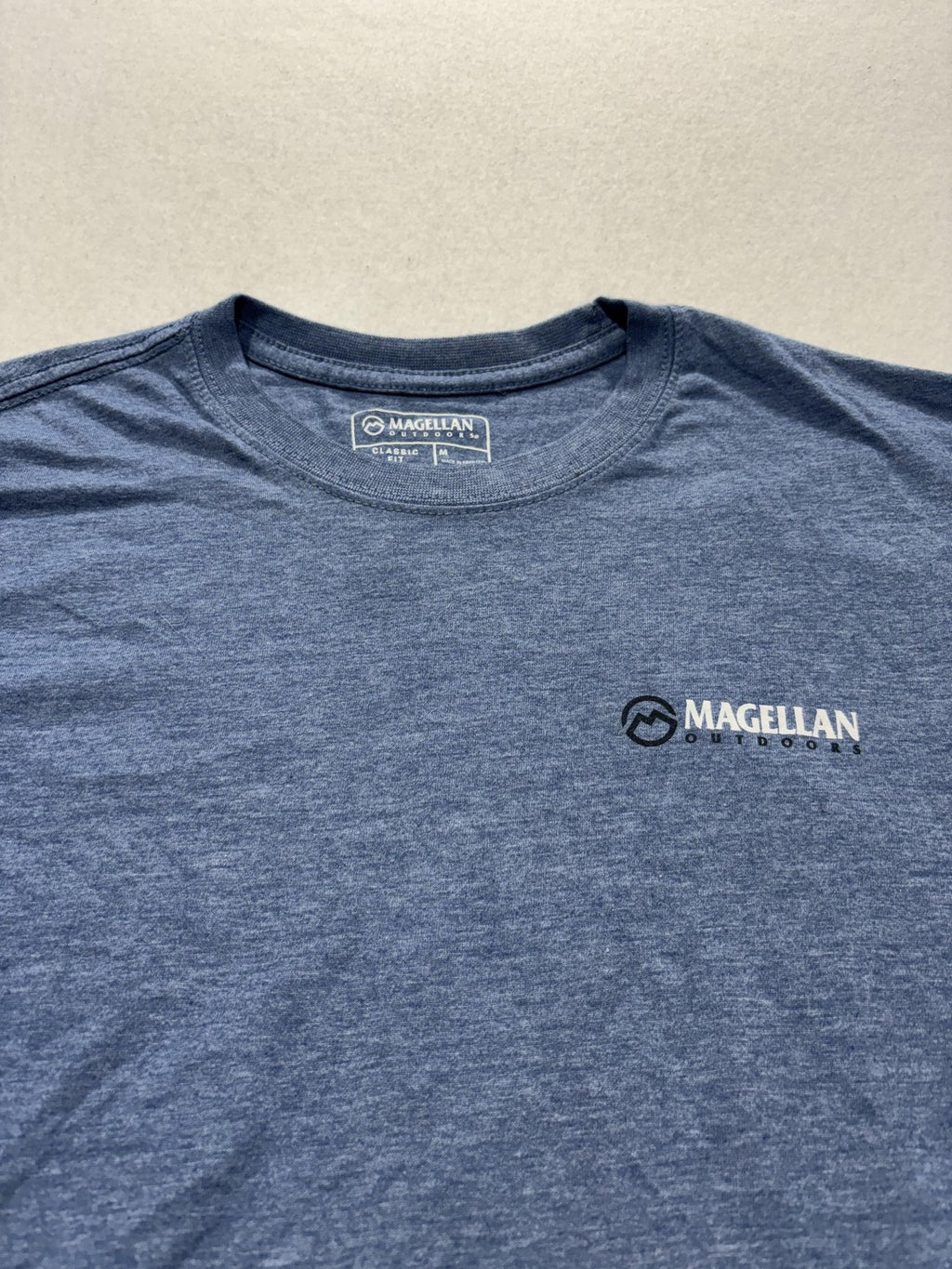Magellan Outdoors Shirt Mens Medium Blue Hunting Dog Sunset Outdoor Graphic Tee