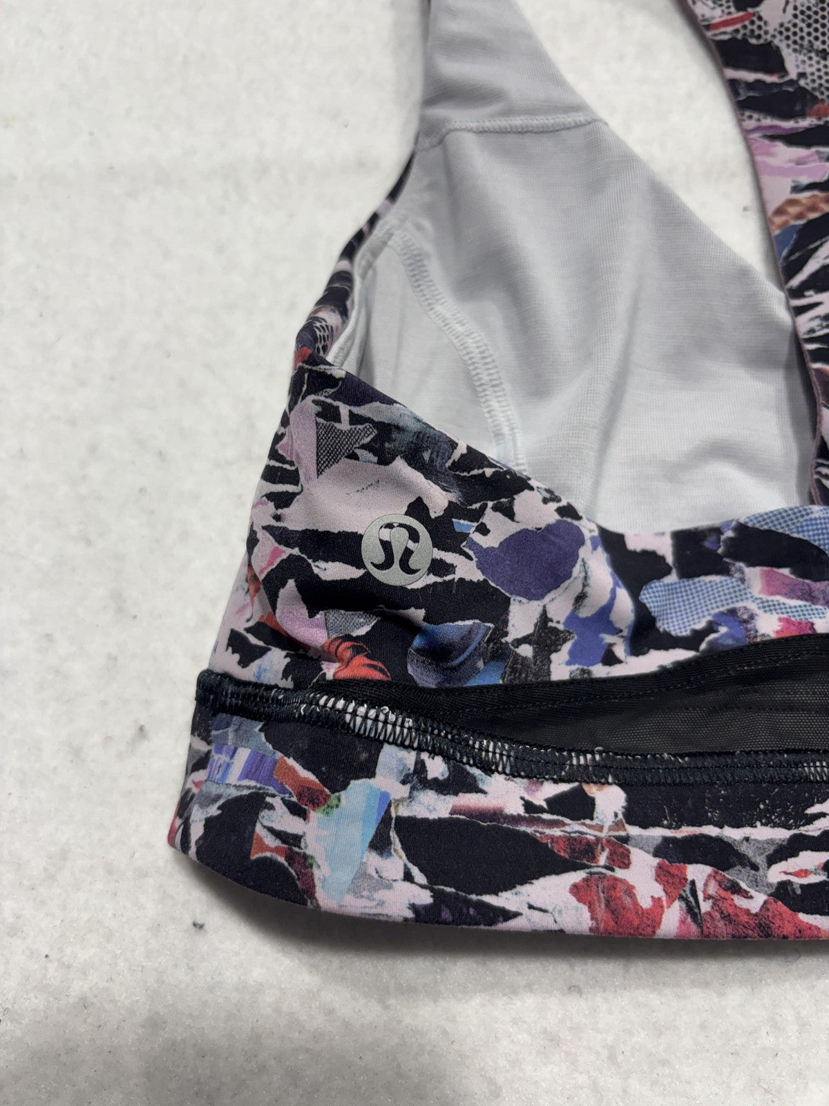 Lululemon Sports Bra Womens 8 Multicolor Racerback Zip Pocket Yoga Athletic