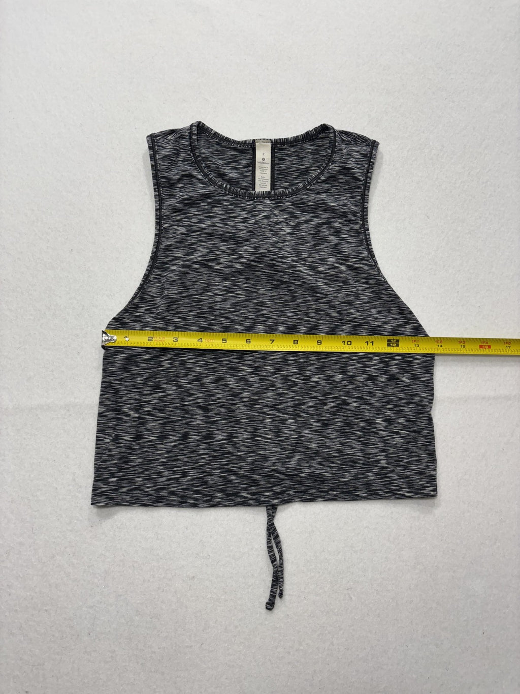 Lululemon Tank Womens 2 Gray Cropped Tie Hem Sleeveless Athletic Top Workout