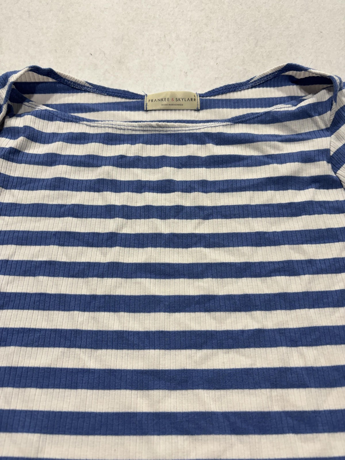 Frankee & Skylarr Womens L Blue Stripe Boat Neck Short Sleeve Tee TY70411-ROS