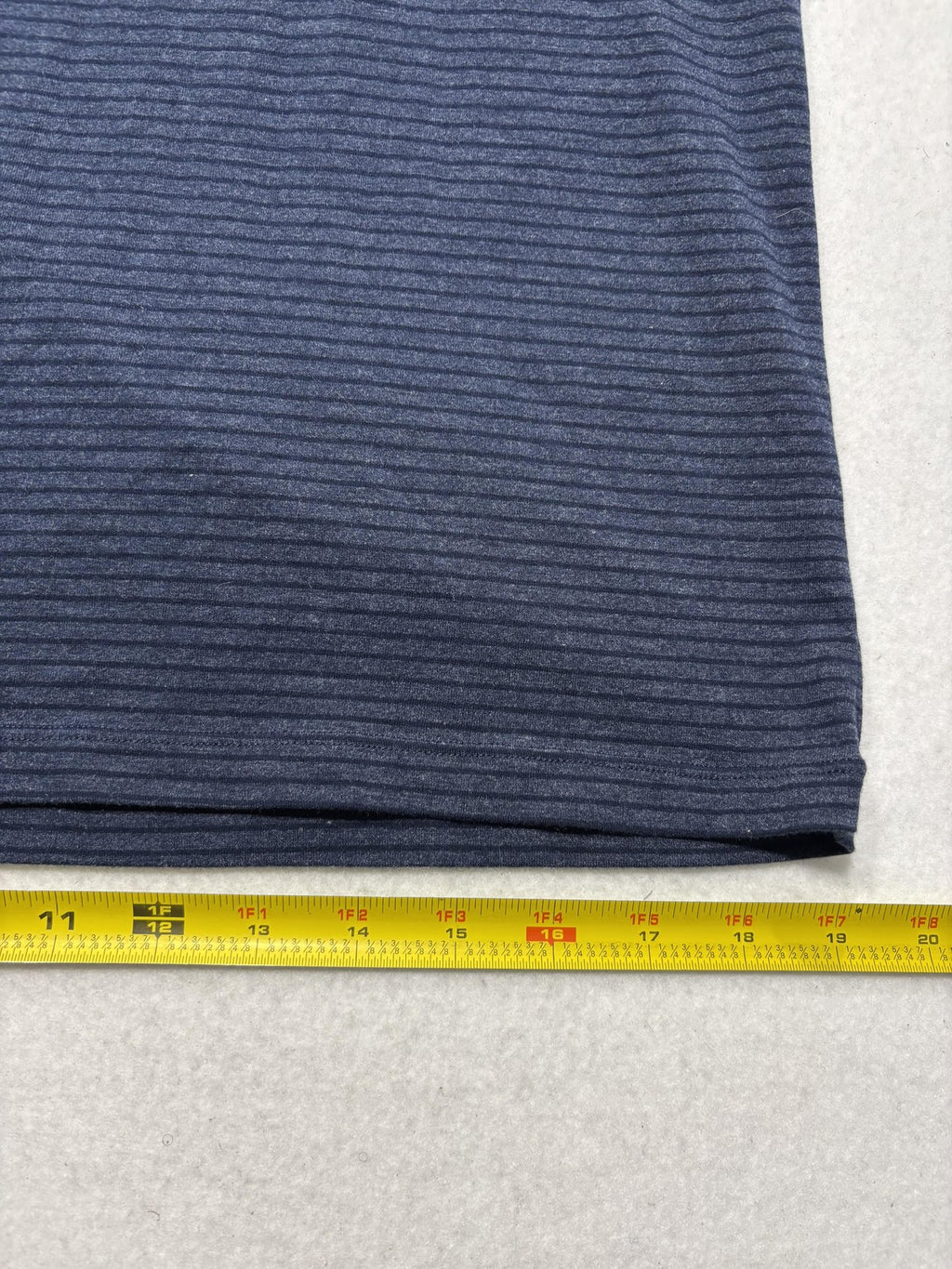 Columbia Shirt Mens Large Blue Striped Crew Neck Short Sleeve Logo Tee Casual