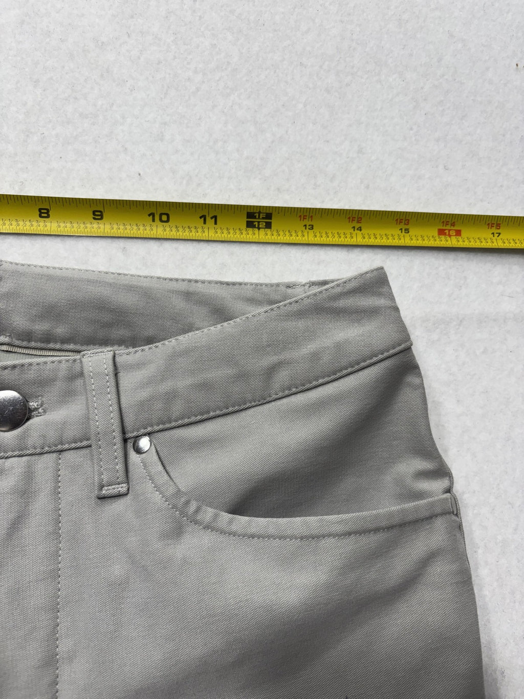 Lululemon Chino Pants Mens 28x30 Gray Slim Straight Stretch Casual Outdoor