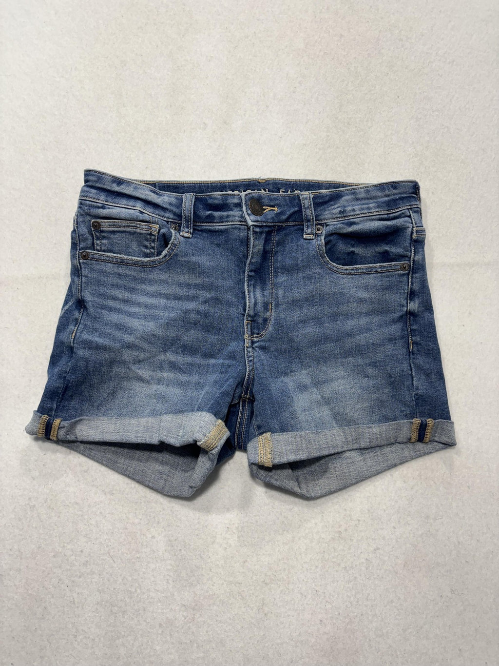 American Eagle Outfitters Shorts Womens 8 Blue Denim 4" Inseam Cuffed Stretch