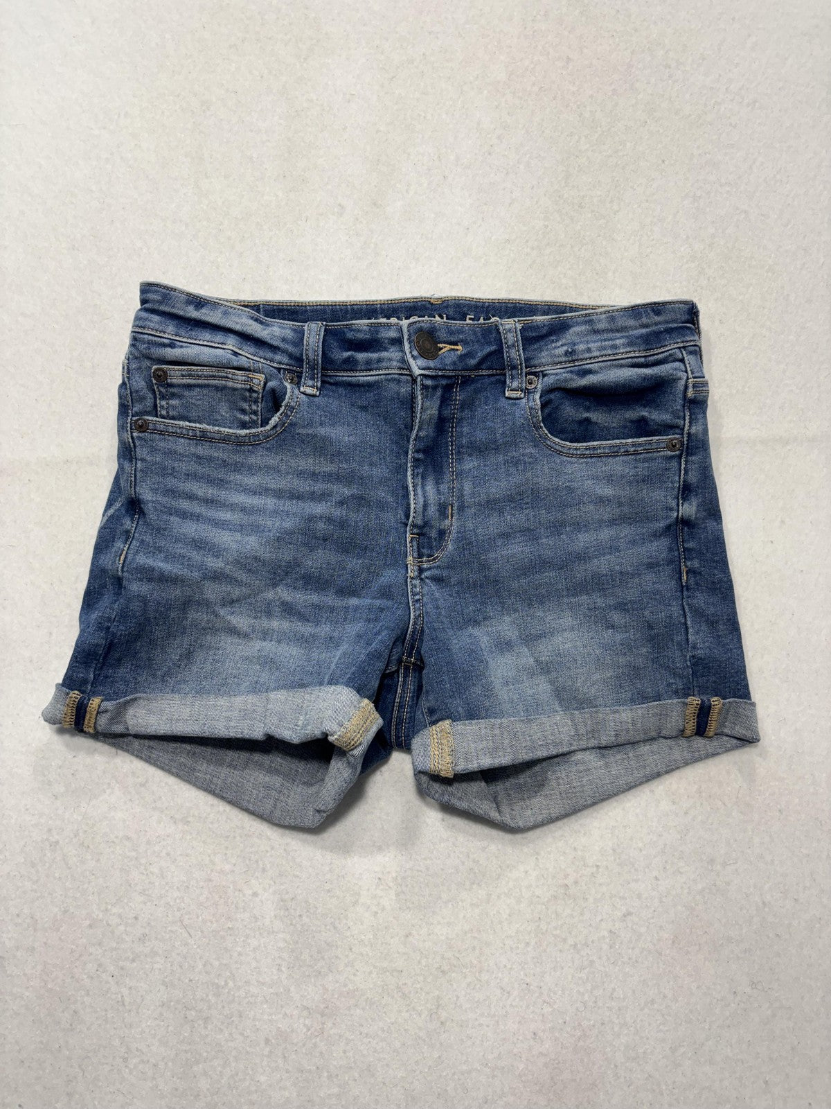 American Eagle Outfitters Shorts Womens 8 Blue Denim 4" Inseam Cuffed Stretch