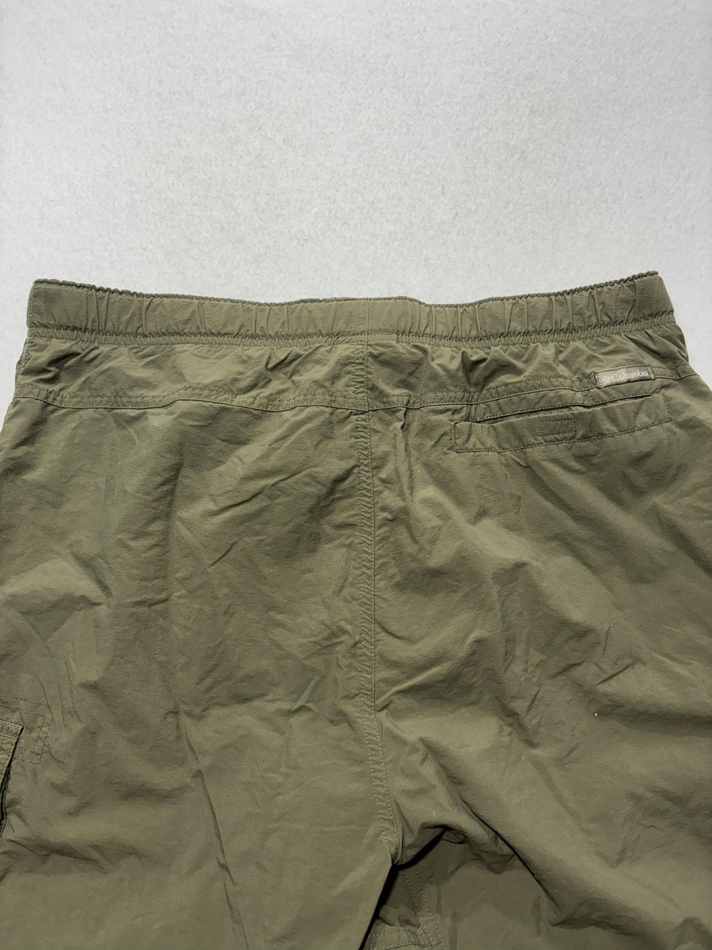 Columbia Swim Shorts Mens Large Green Elastic Waist Cargo Pockets Mesh Lined