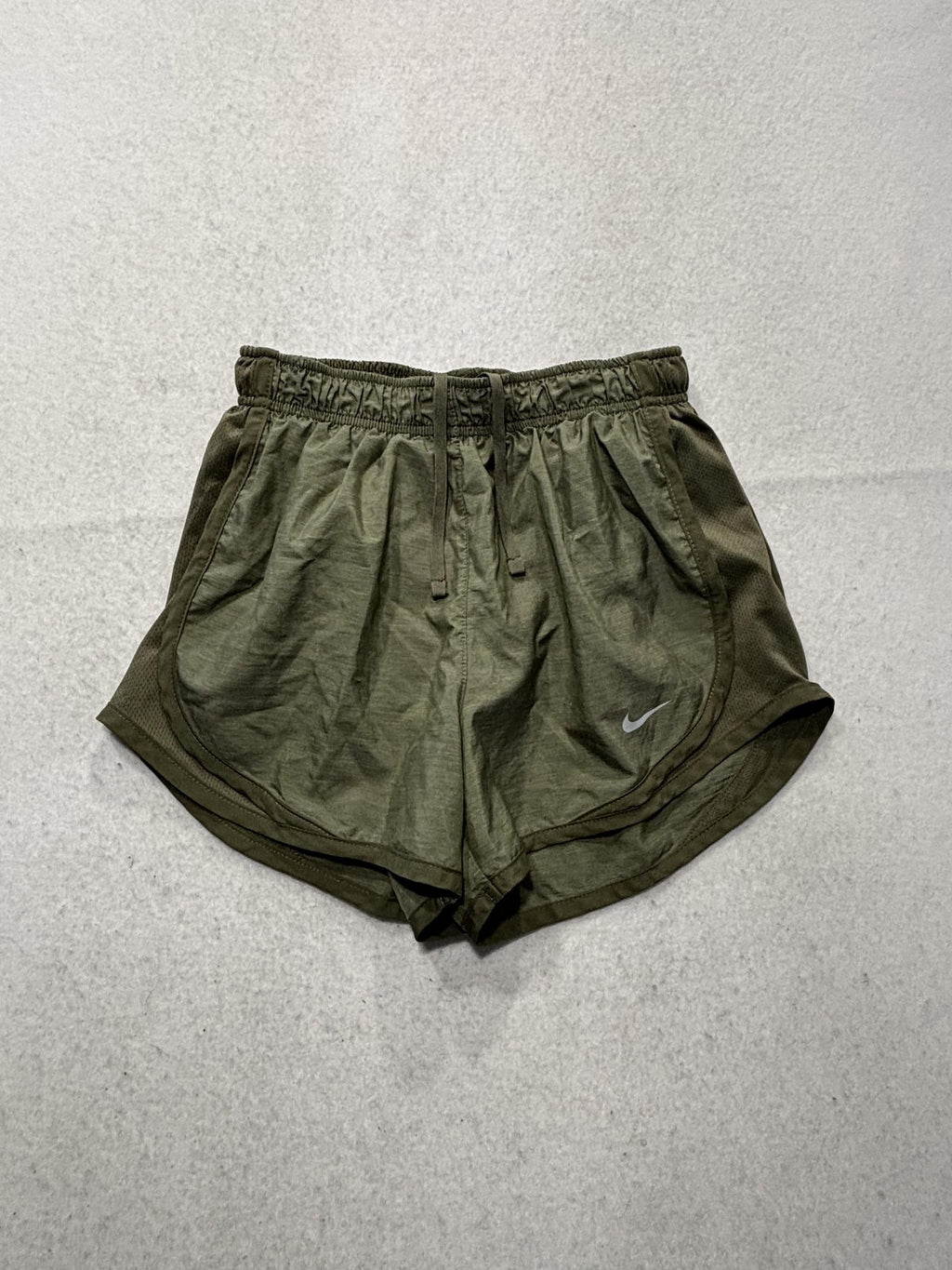 Nike Running Shorts Womens XS Green Dri-FIT 3" Inseam Lined Lightweight Athletic