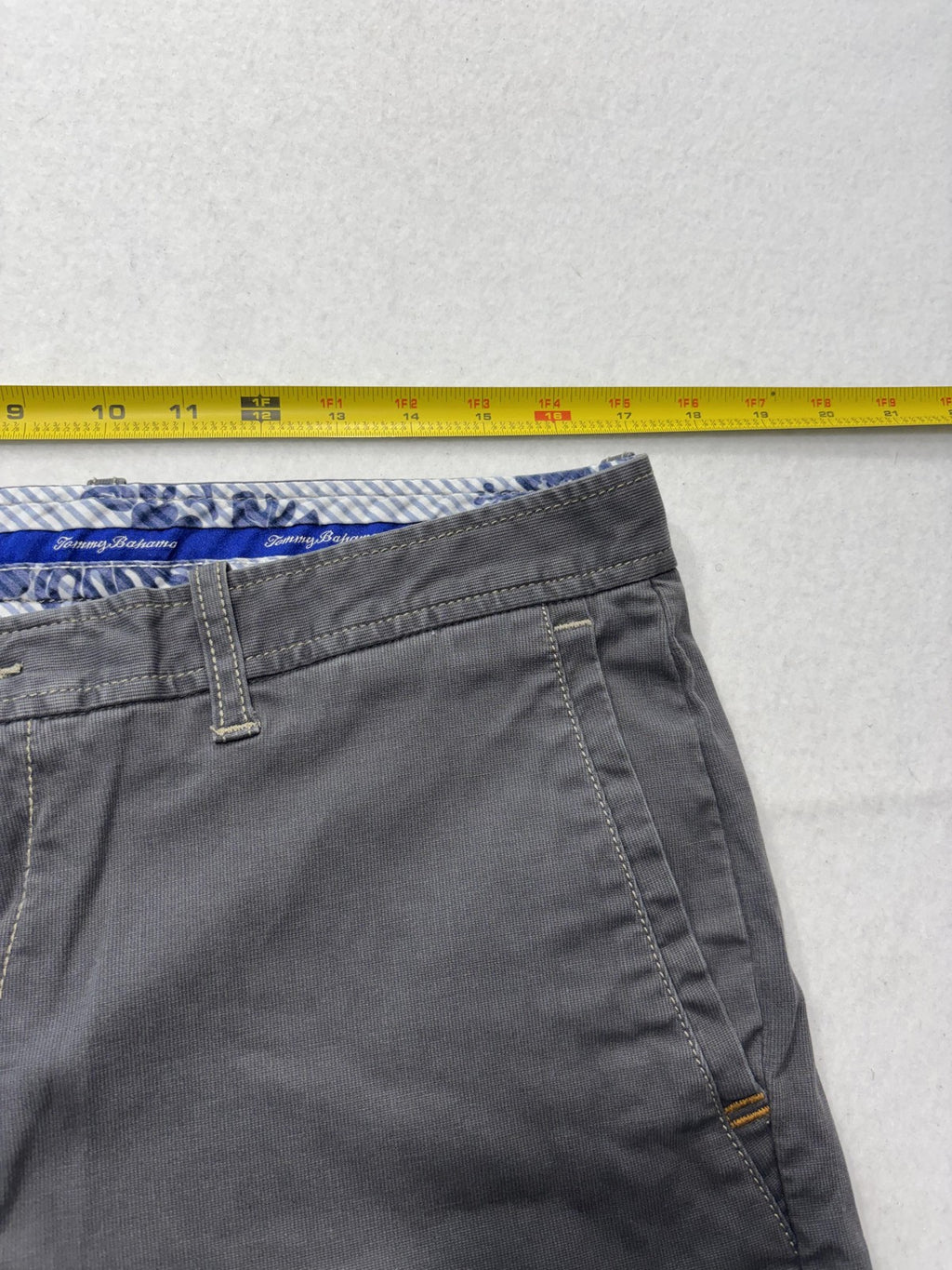 Tommy Bahama Chino Shorts Mens 36 Gray 10" Inseam Flat Front Canvas Casual