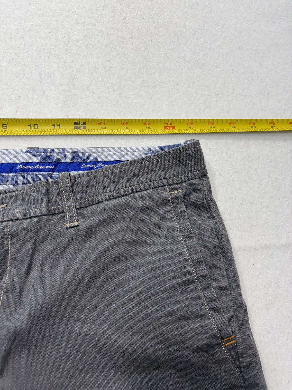 Tommy Bahama Chino Shorts Mens 36 Gray 10" Inseam Flat Front Canvas Casual