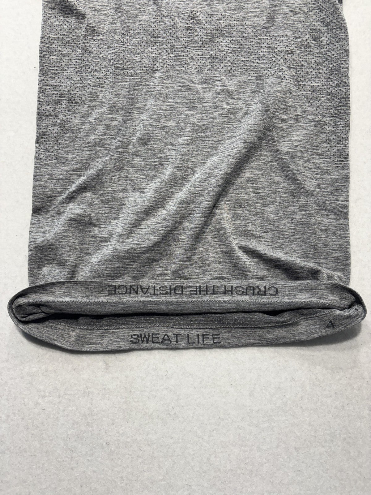 Lululemon Swiftly Tech Shirt Womens 4 Gray Crew Neck Short Sleeve Running Top