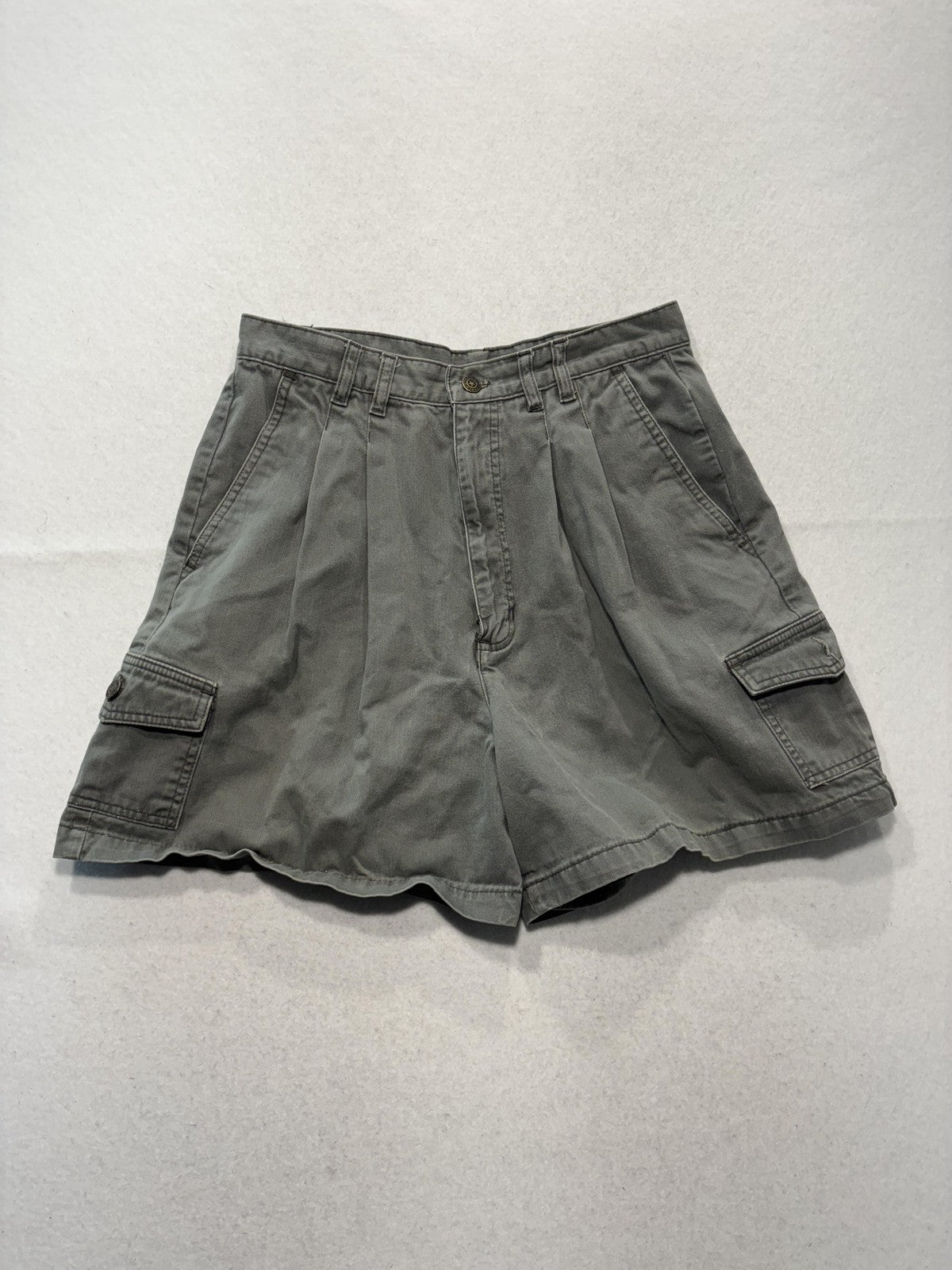 Premier International Shorts Womens 16 Gray Cargo Pleated Twill Relaxed RN67227