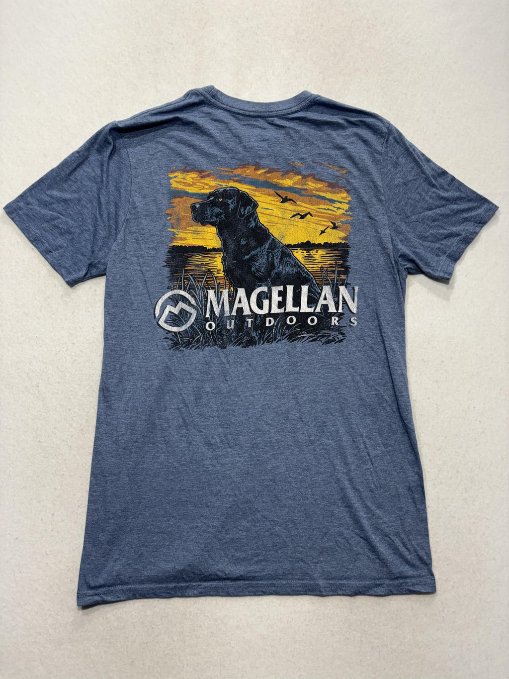 Magellan Outdoors Shirt Mens Medium Blue Hunting Dog Sunset Outdoor Graphic Tee