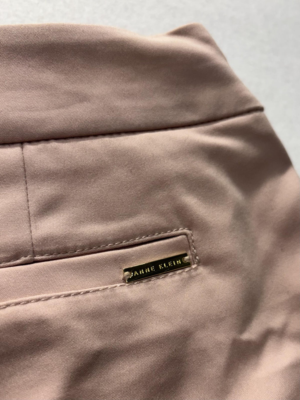 Anne Klein Dress Pants Womens 8 Pink Twill Straight Leg Gold Button Work Career